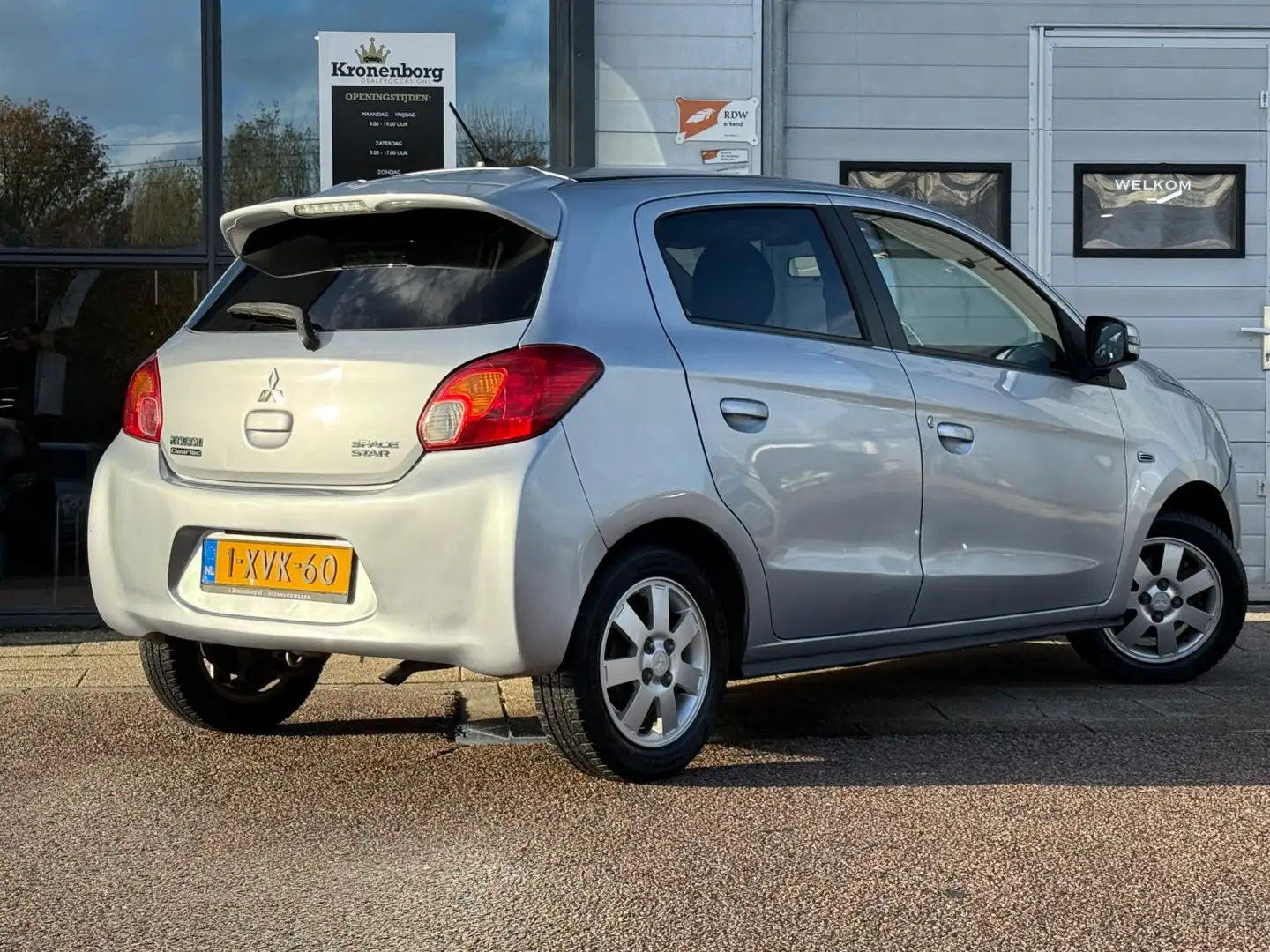 Mitsubishi Space Star 1.0 Intense, AIRCO, APK, NAP Gris - 2