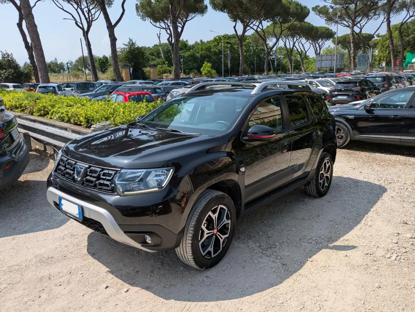 Dacia Duster TECHROAD 1.5dCi 116cv BLIND SPOT MONITOR TELECAM Nero - 2