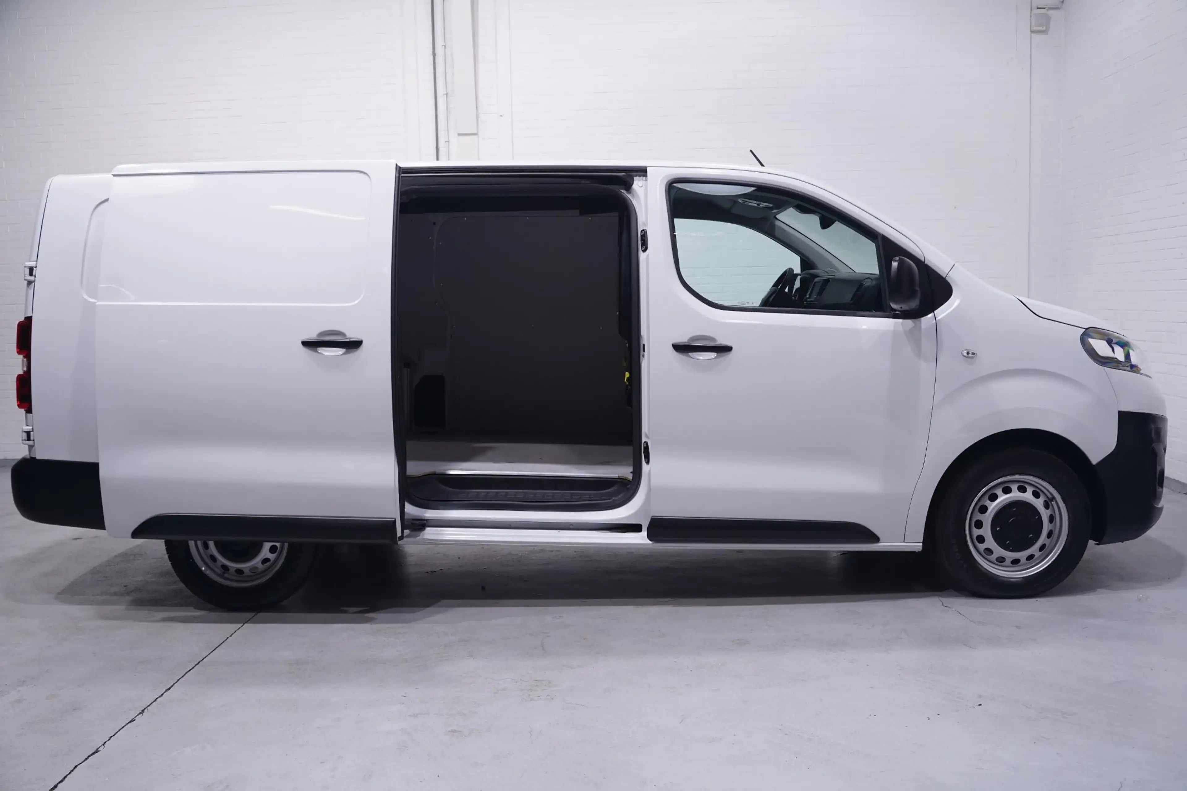 Fiat Scudo 1.5 Multijet 102 pk L3 Airco, Apple Carplay Cruise — photo 9