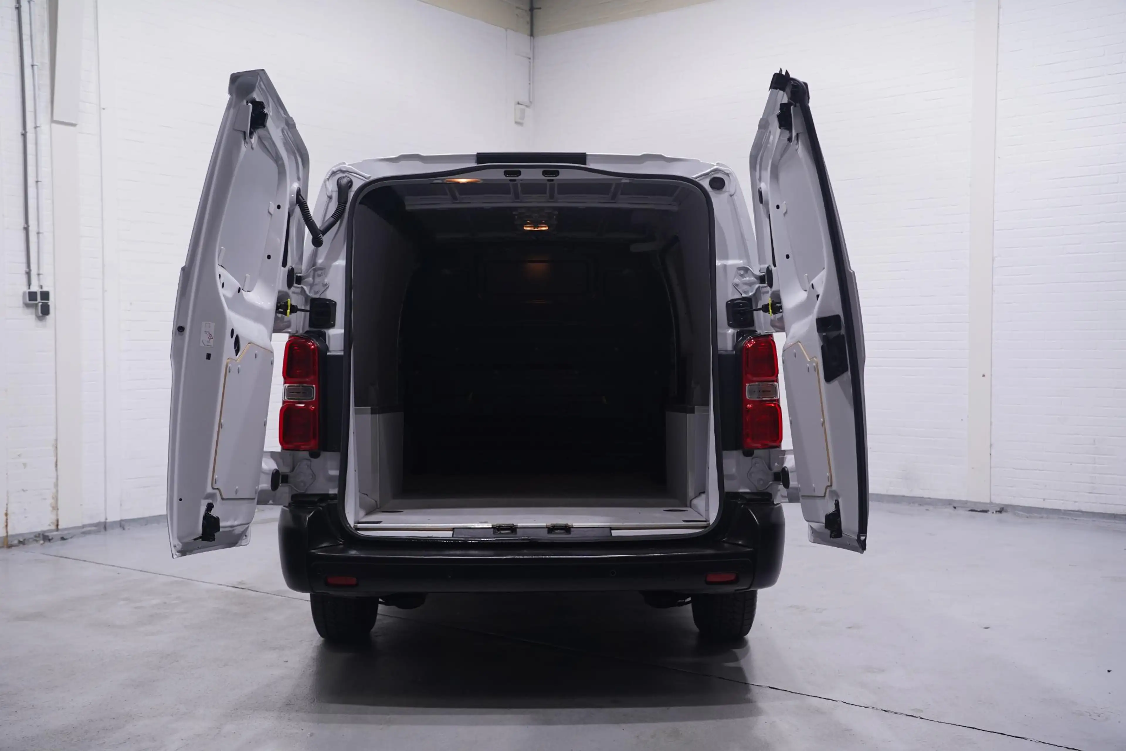 Fiat Scudo 1.5 Multijet 102 pk L3 Airco, Apple Carplay Cruise — photo 13