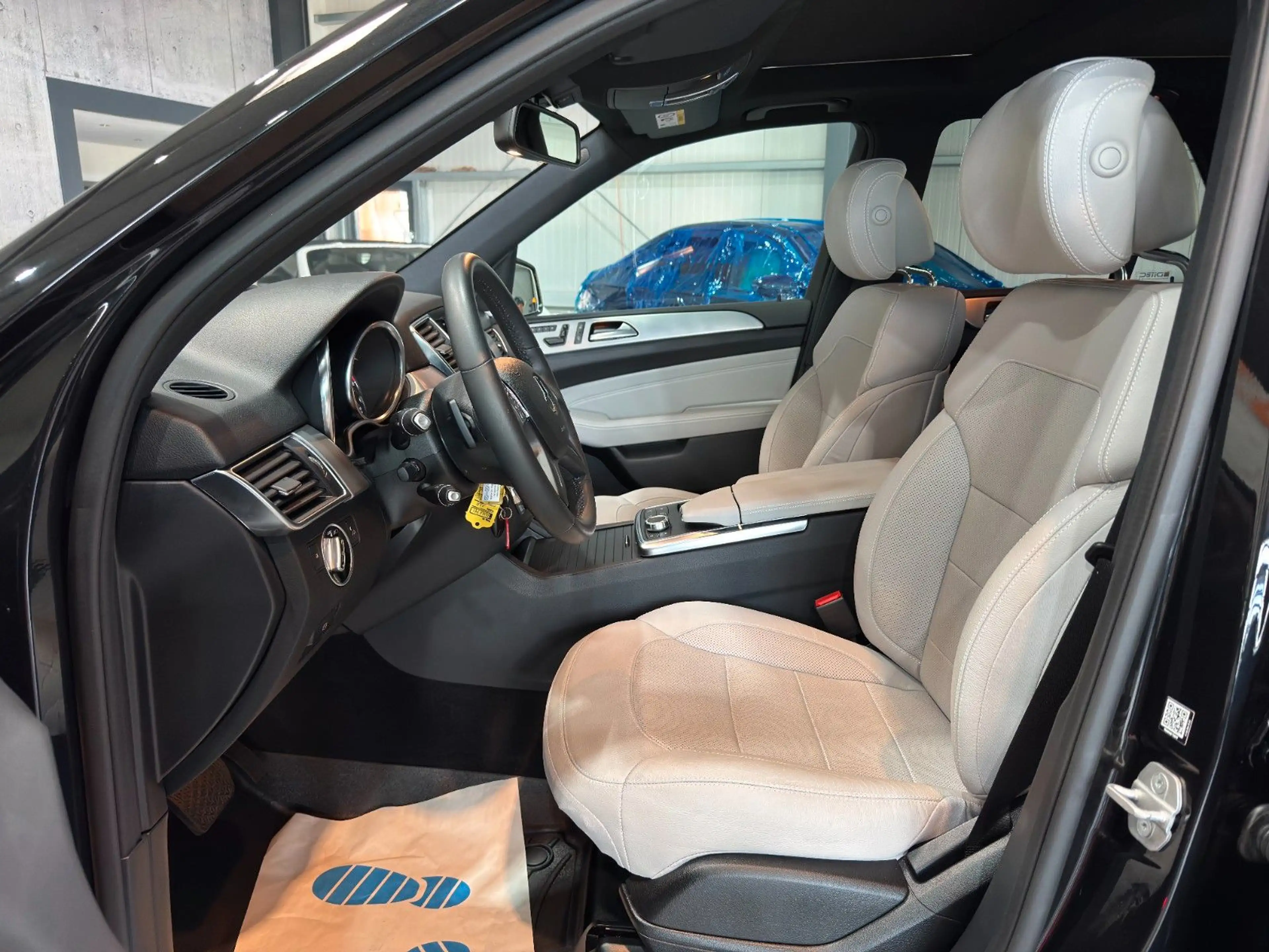 Mercedes-Benz ML 350 /CDI/MASSAGE/4Matic/PANO/360*/SITZBEL/NACH — photo 9