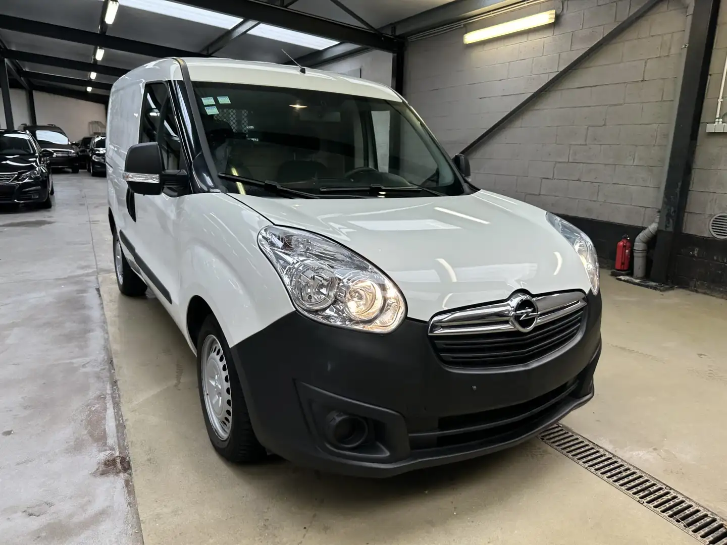 Opel Combo Combo Tour CNG 1.4 Turbo L1H1 Cosmo Wit - 1