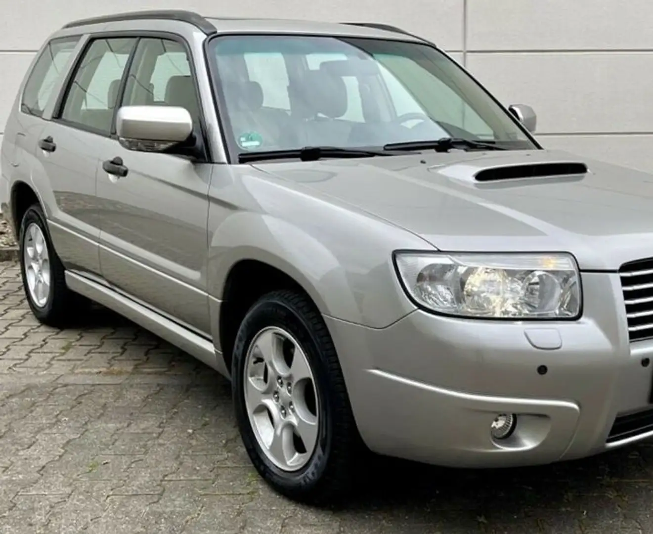 Subaru Forester Forester 2.5 XT Turbo 230 PS Gris - 1