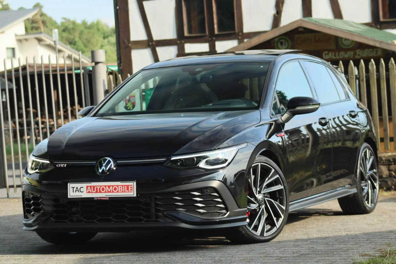 Volkswagen Golf VIII GTI Clubsport PANO IQ LEDER DCC H&K HU Schwarz - 1