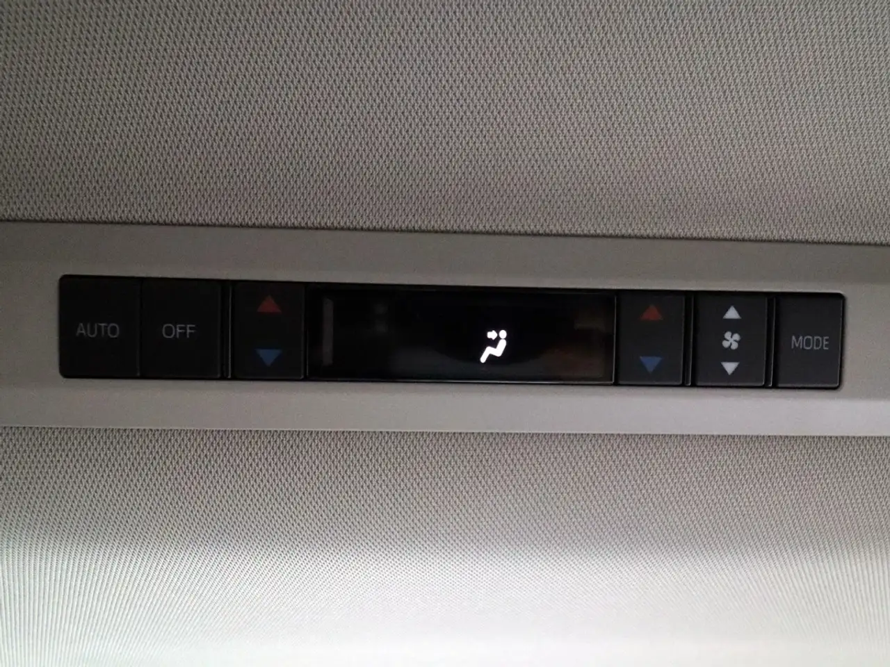 Toyota Sienna снимка Toyota Sienna