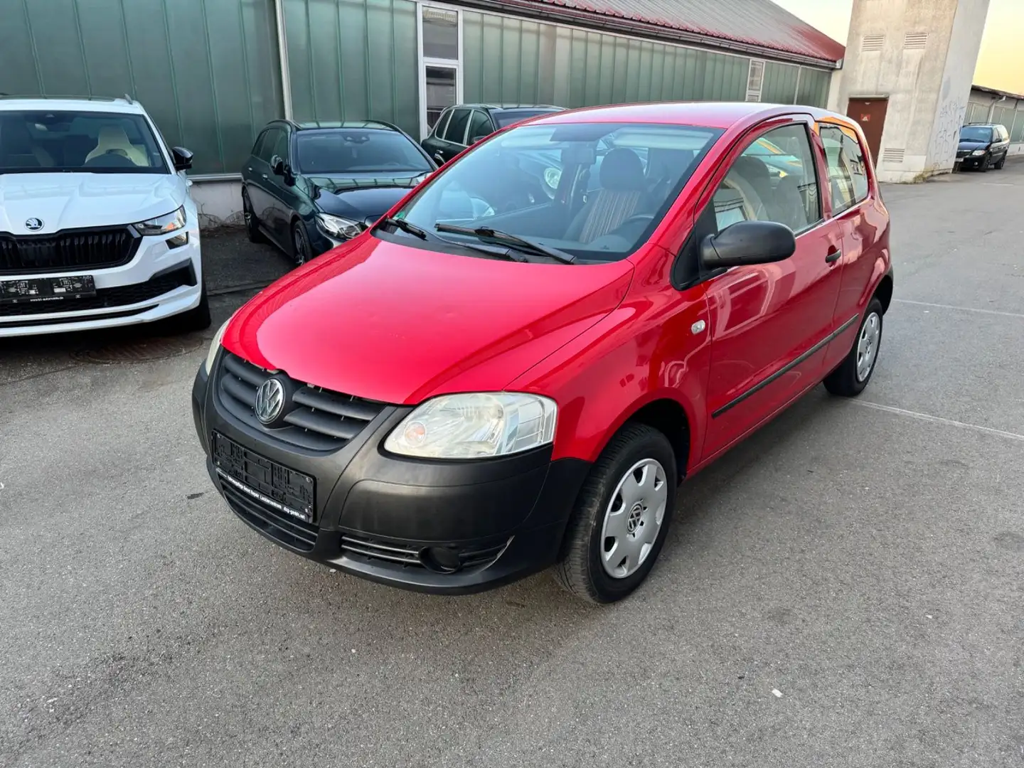 Volkswagen Fox Basis Klima Servo Rot - 1