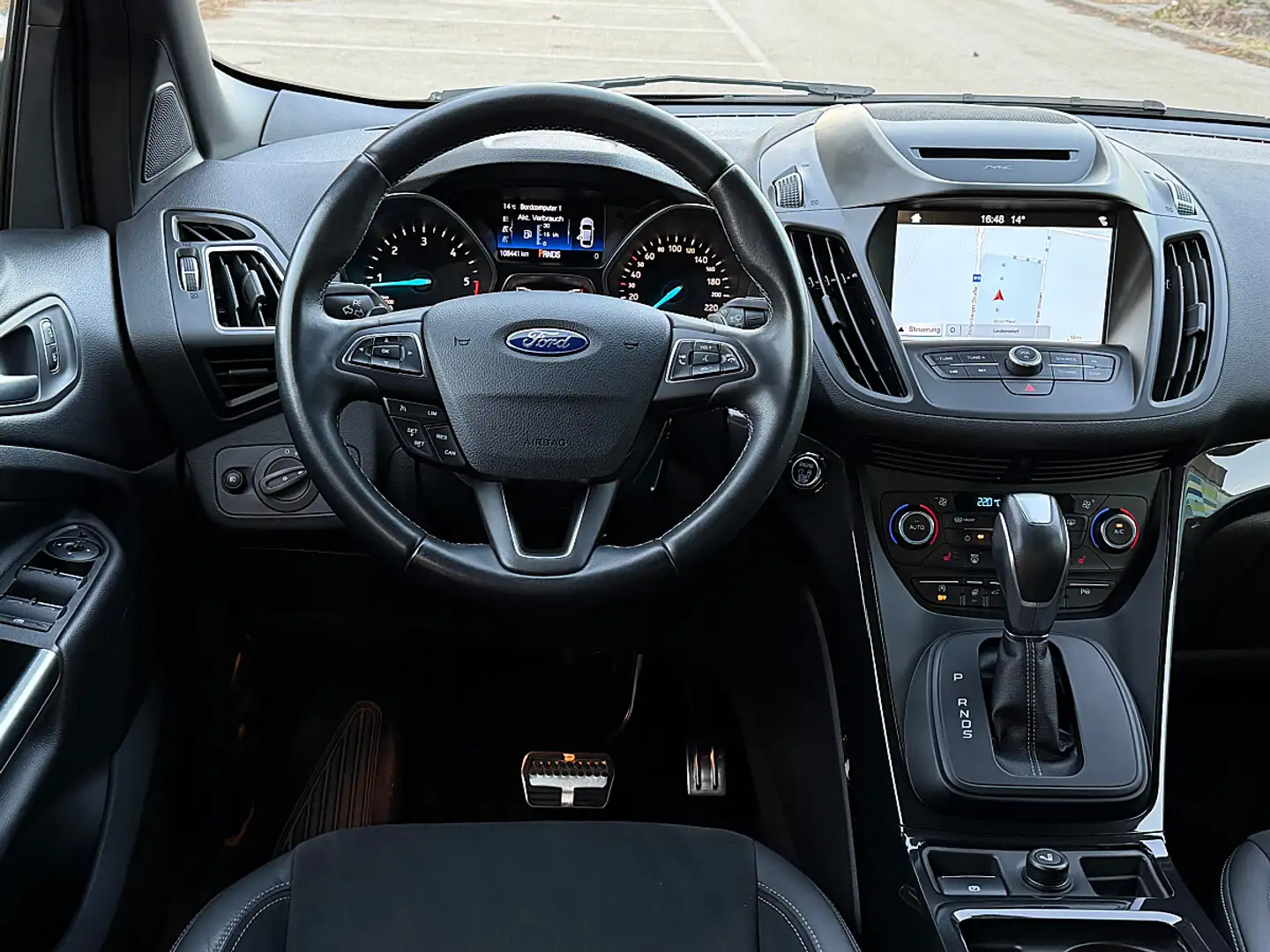 Ford Kuga 2,0 TDCi ST-Line Start/Stop Powershift Aut. AWD Grau - 2