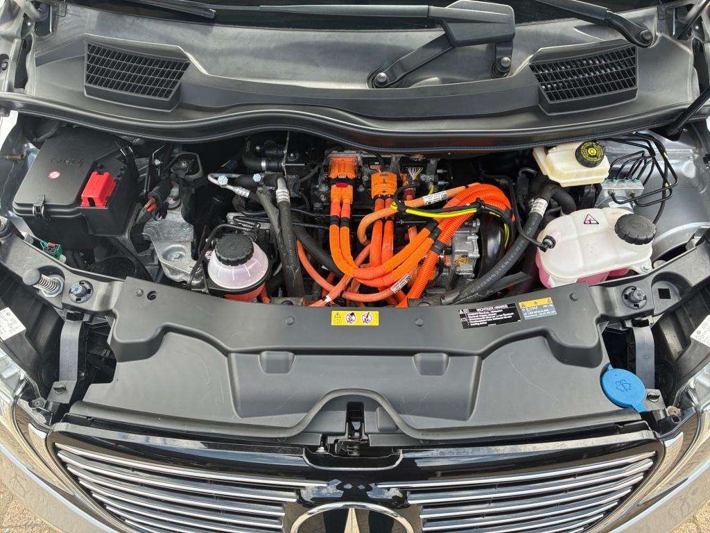 Mercedes-Benz EQV 300