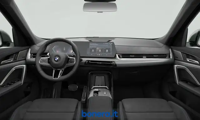 BMW X1 view 3