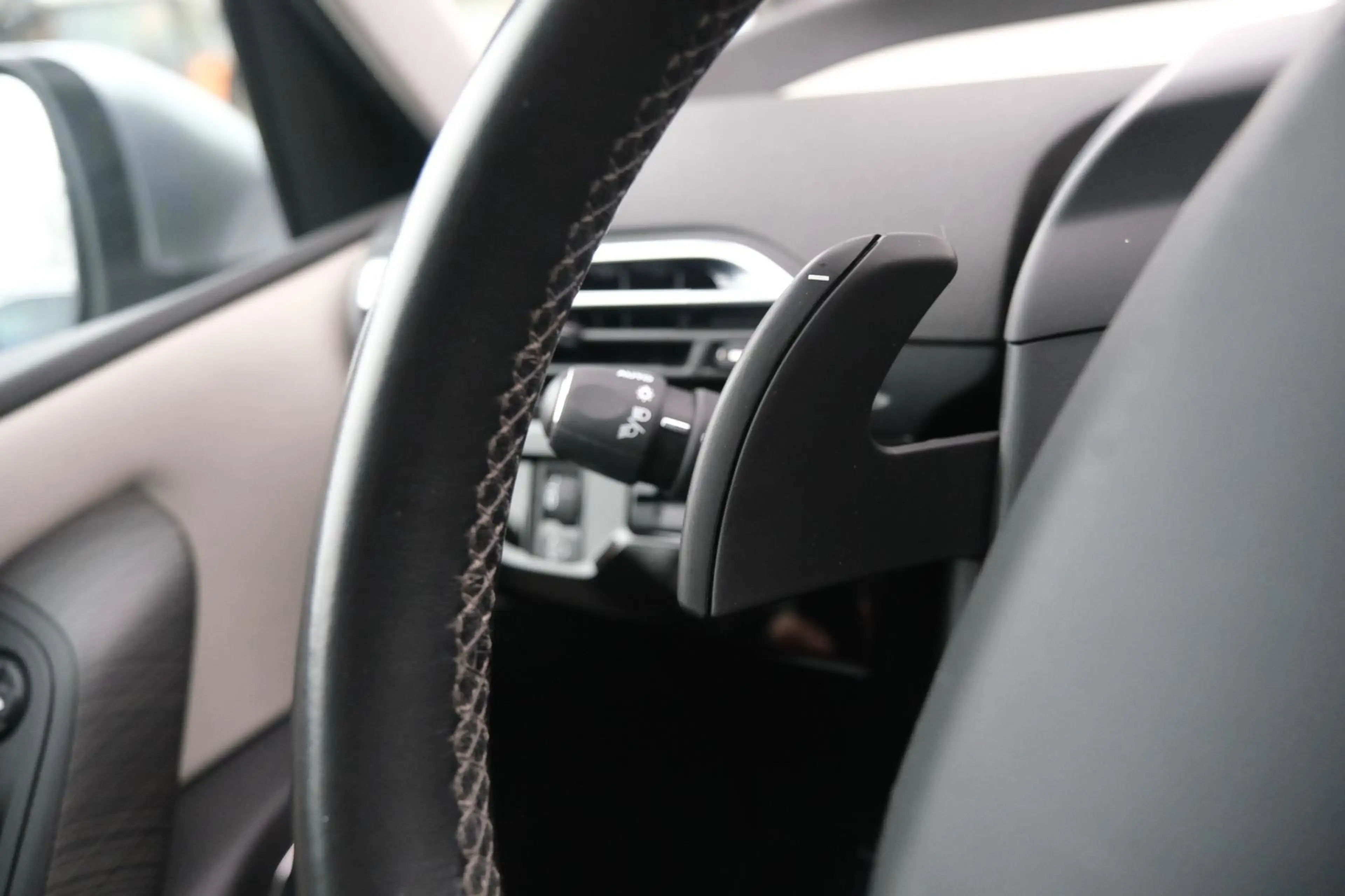 Citroen C4 Picasso 1.2 PureTech Shine — photo 11