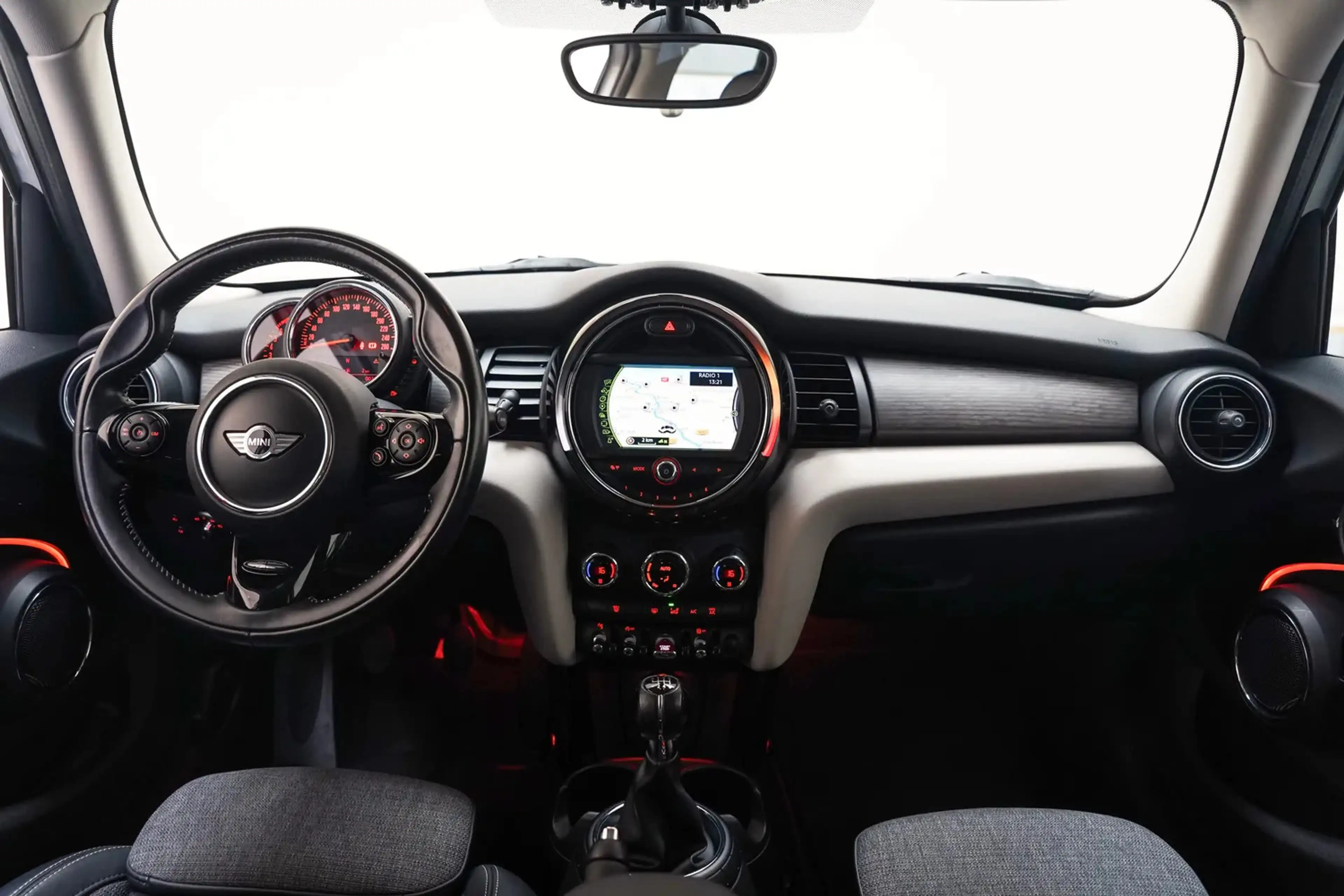 MINI Cooper 1.5 Business 5-Deurs [ LED Navi Sportstoelen Half- — photo 4