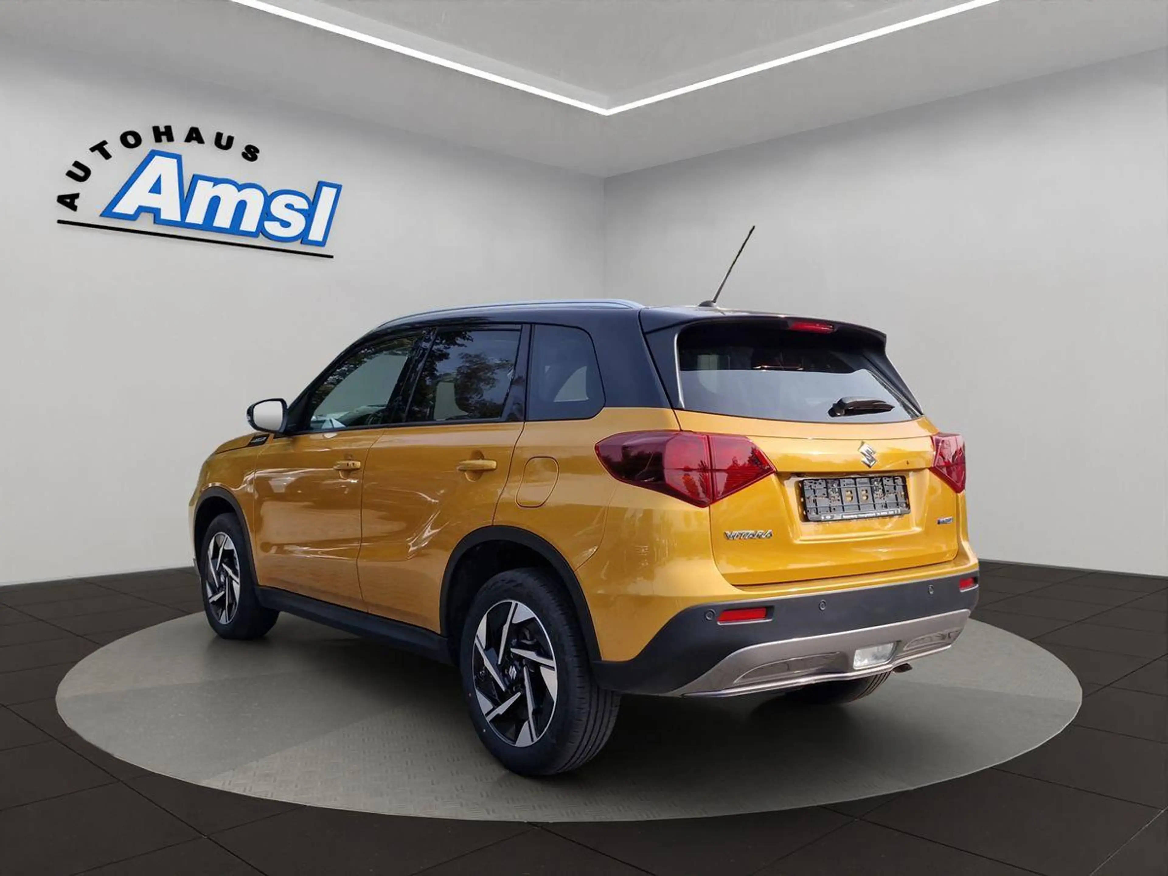 Suzuki Vitara 1.4 Hybrid Comfort+ AllGrip — photo 4