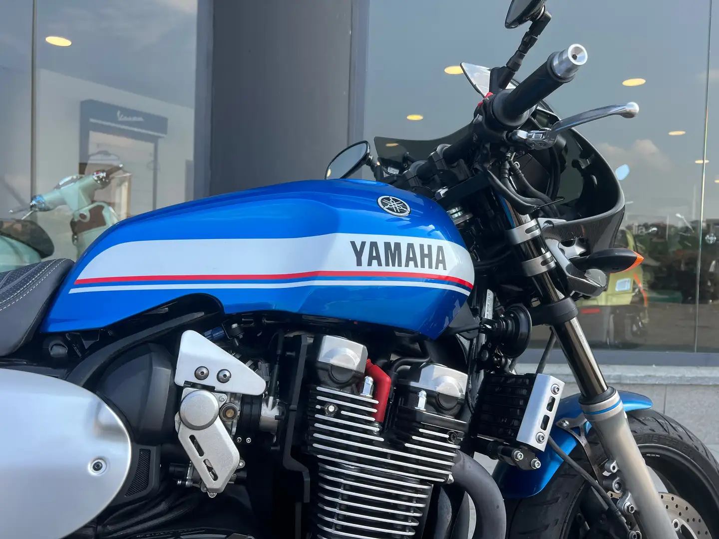 Yamaha XJR 1300 Bleu - 2