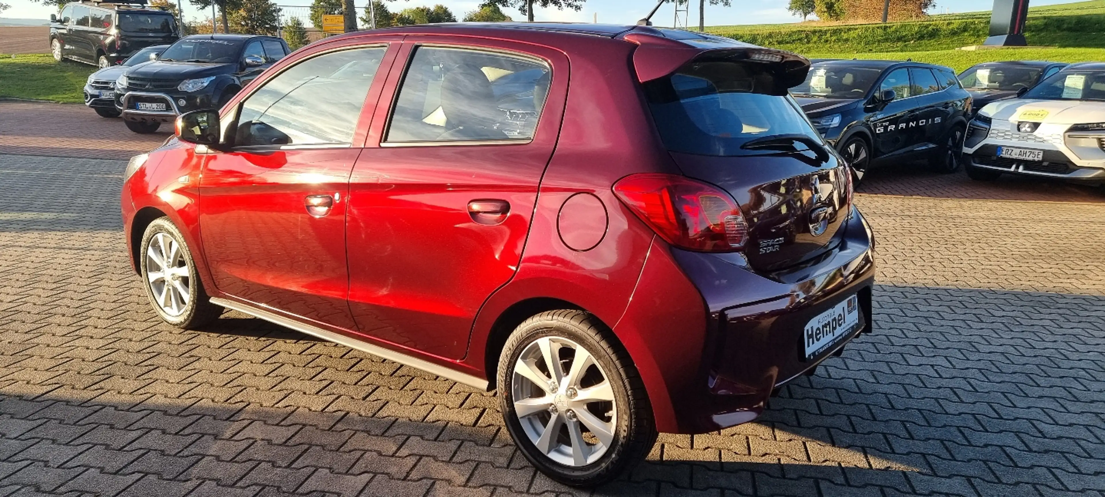 Mitsubishi Space Star Spirit 1.2 5-Gang 3 Jahre Garantie — photo 3
