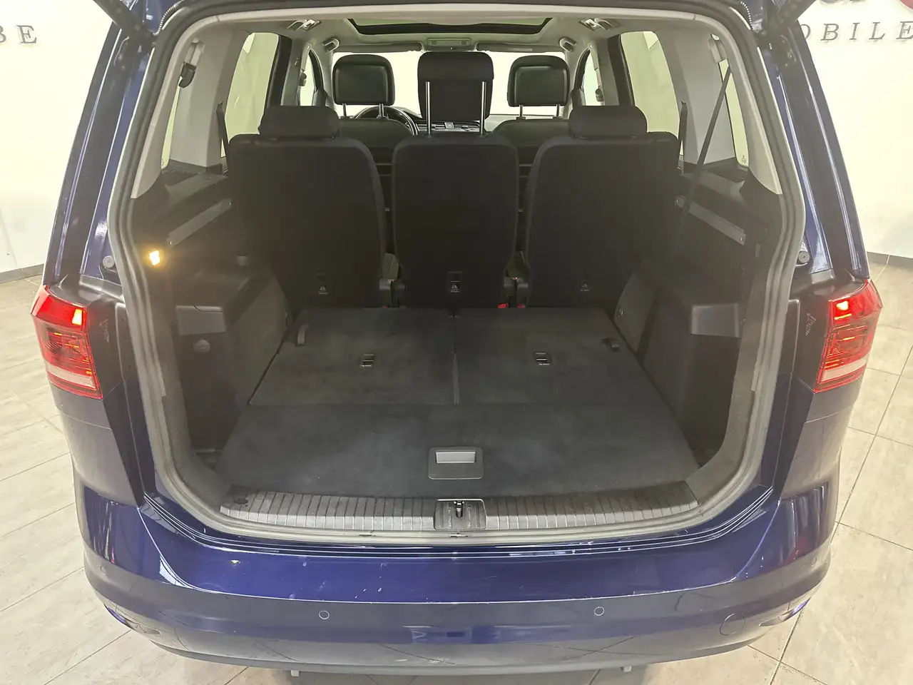 Volkswagen Touran 1.5 TSI DSG HL 7-Sitzer NAV+LED+KAM+PANO 6