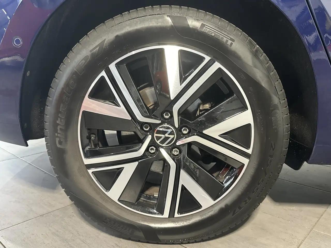 Volkswagen Touran 1.5 TSI DSG HL 7-Sitzer NAV+LED+KAM+PANO 3