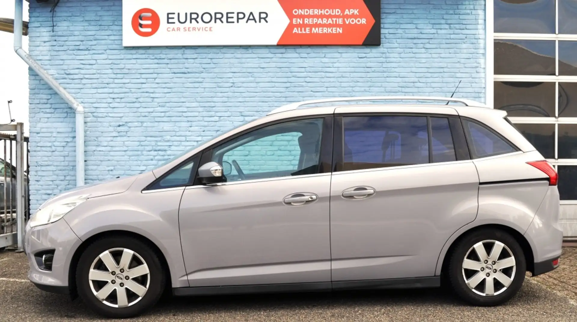 Ford Grand C-Max 1.6 SCTi Titan. 7p. navi trh crc key-less Gris - 2