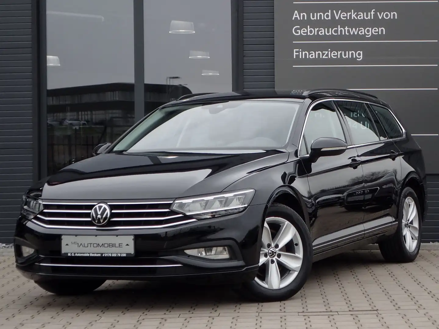 Volkswagen Passat Variant 2.0 TDI DSG Business - KAMERA Zwart - 1