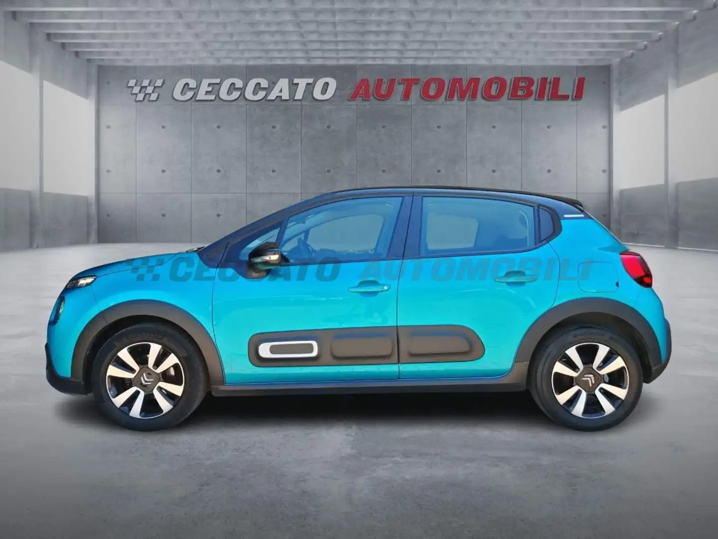 Citroen C3 C3 1.2 puretech Shine s&s 83cv Bleu - 2