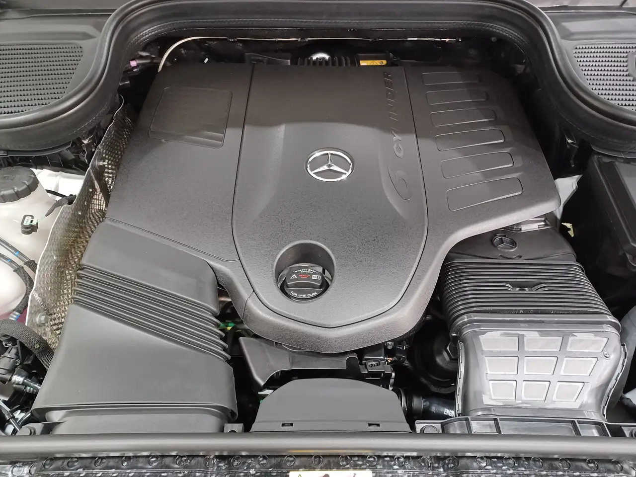 Mercedes-Benz GLE снимка Mercedes-Benz GLE