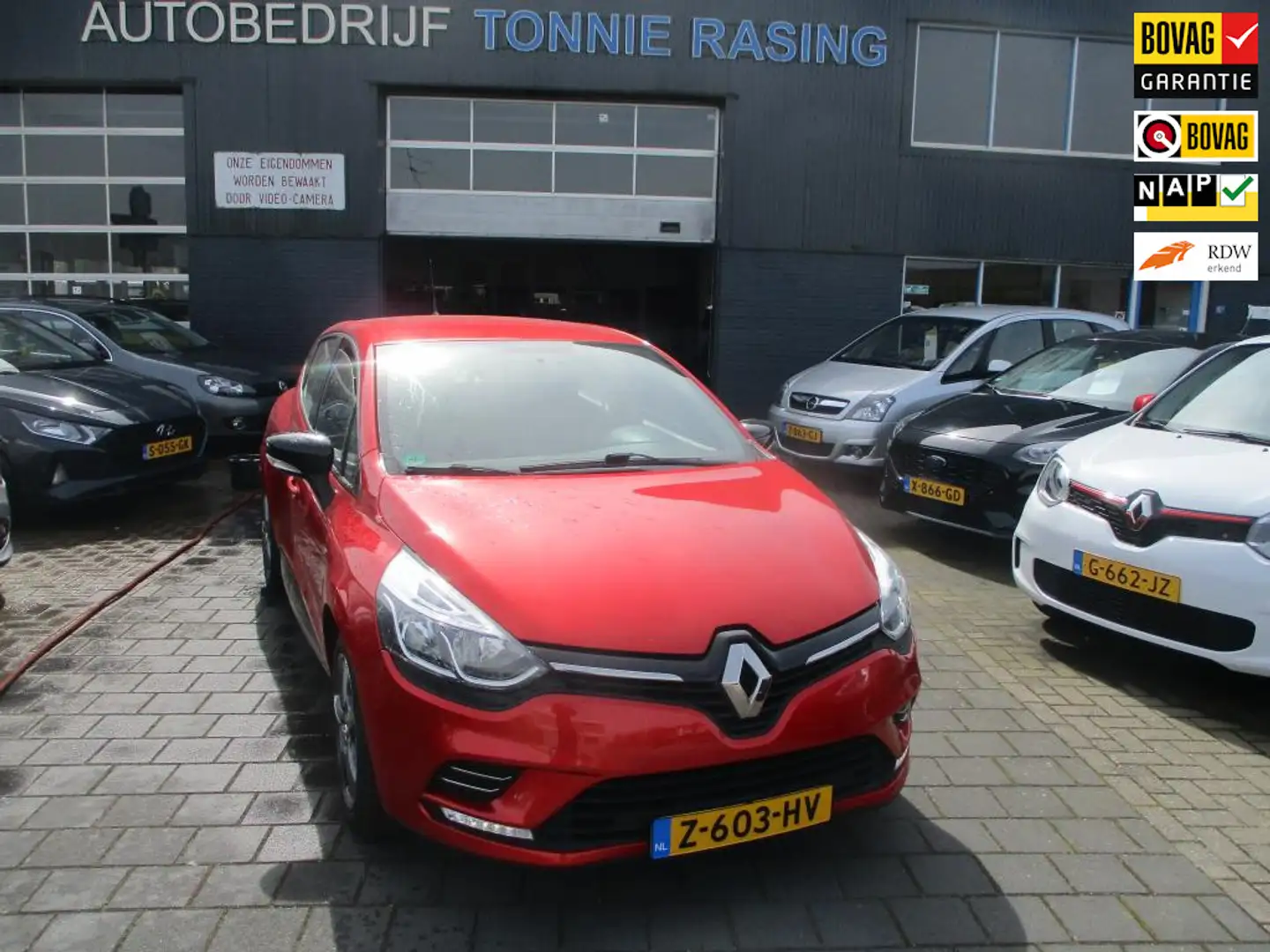 Renault Clio 1.2 16V Rouge - 1