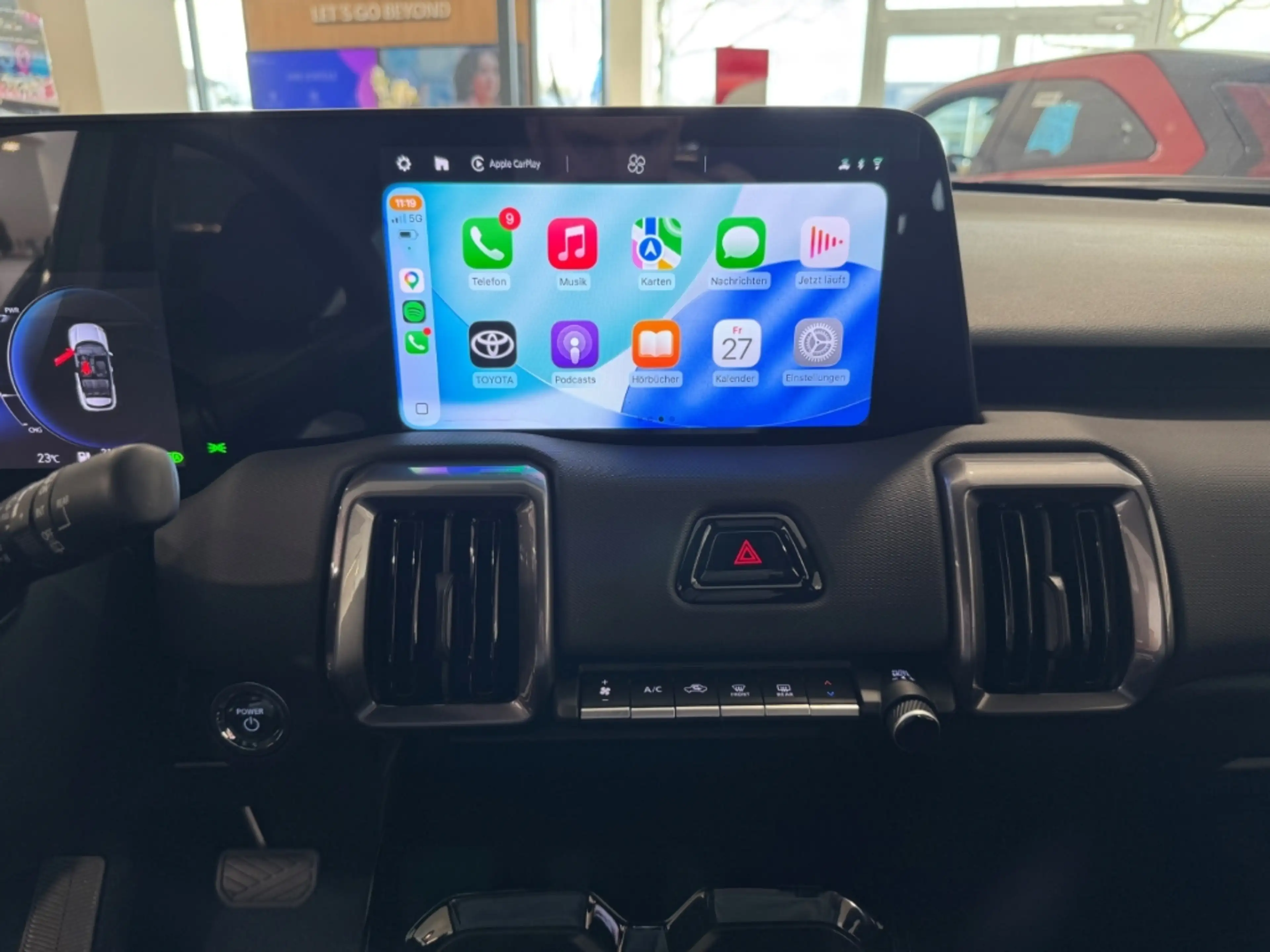 Toyota Urban Cruiser FWD Teamplayer / CarPlay & Android Auto / Tempomat — photo 12