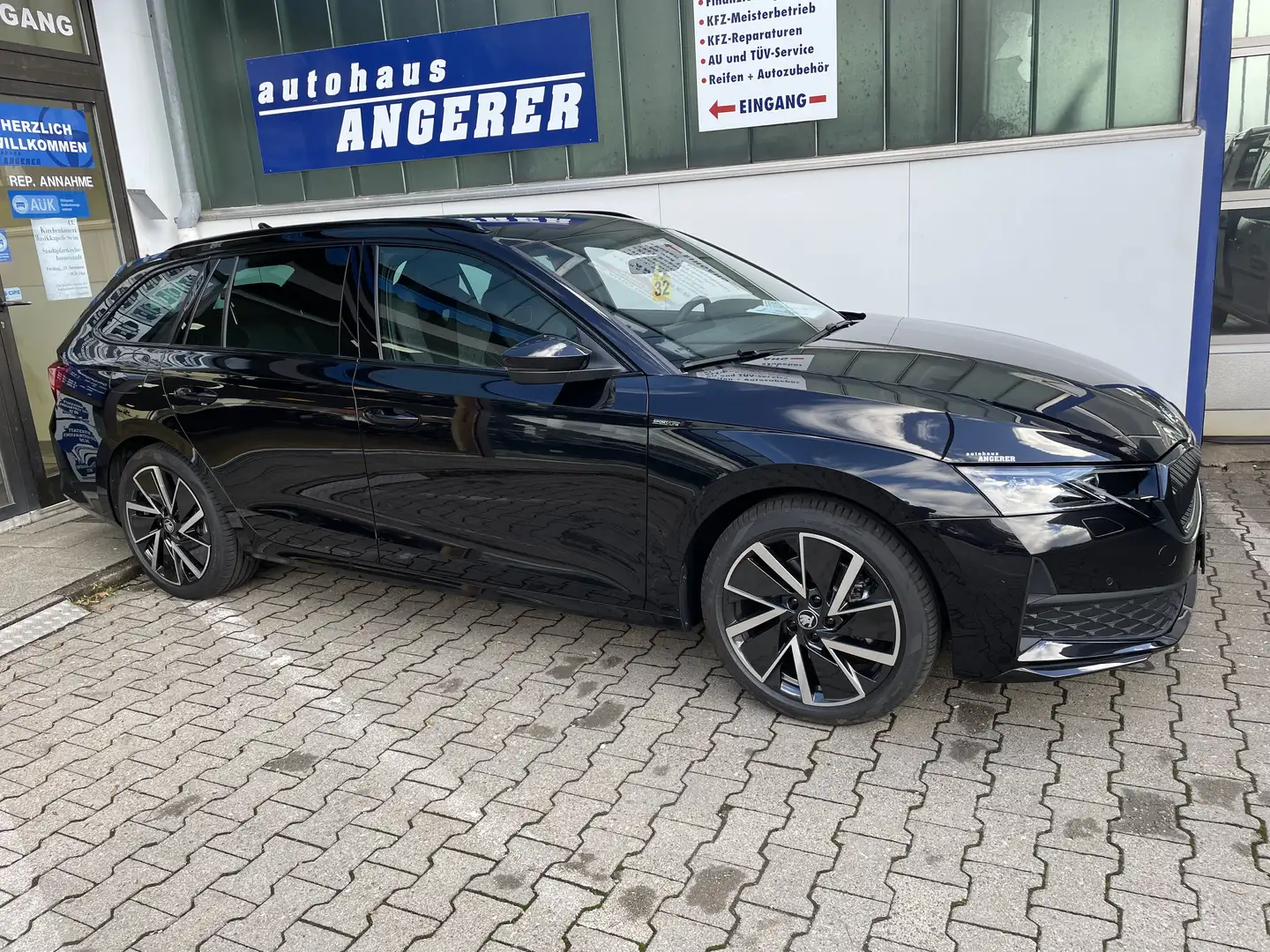 Skoda Octavia 2.0 TSI DSG 4x4 Sportline, Navi,Matrix,AHK,LAGERND Noir - 2