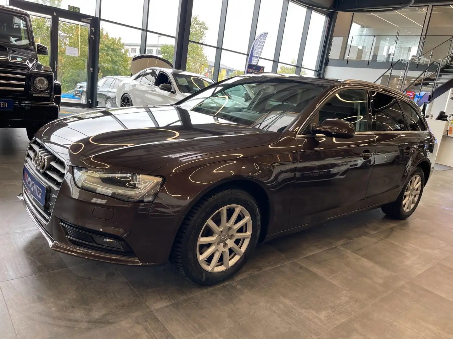 Audi A4 Avant Attraction *Klima*Xenon*Navi* Braun - 2