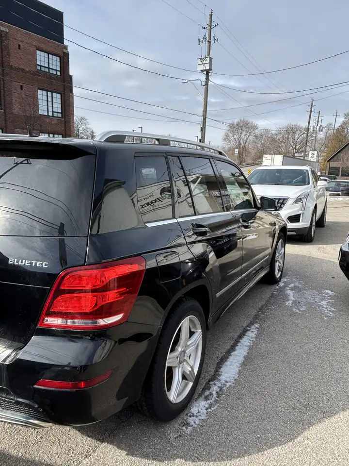 Mercedes-Benz GLK-Class снимка Mercedes-Benz GLK-Class