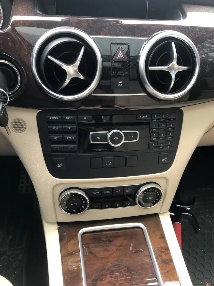 Mercedes-Benz GLK-Class снимка Mercedes-Benz GLK-Class