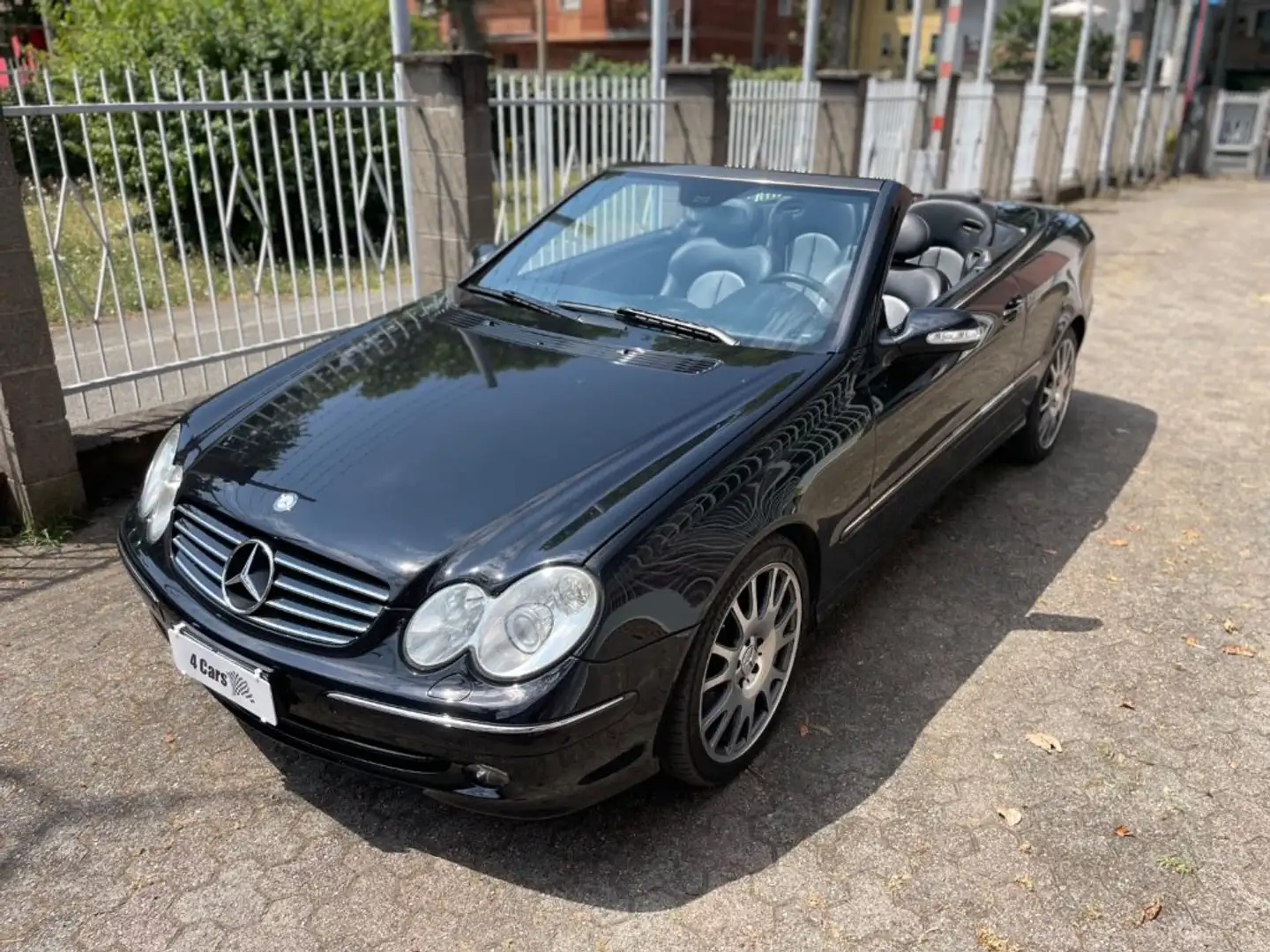 Mercedes-Benz CLK 200 Kompr. TPS cat Cabrio Avantg. Noir - 2