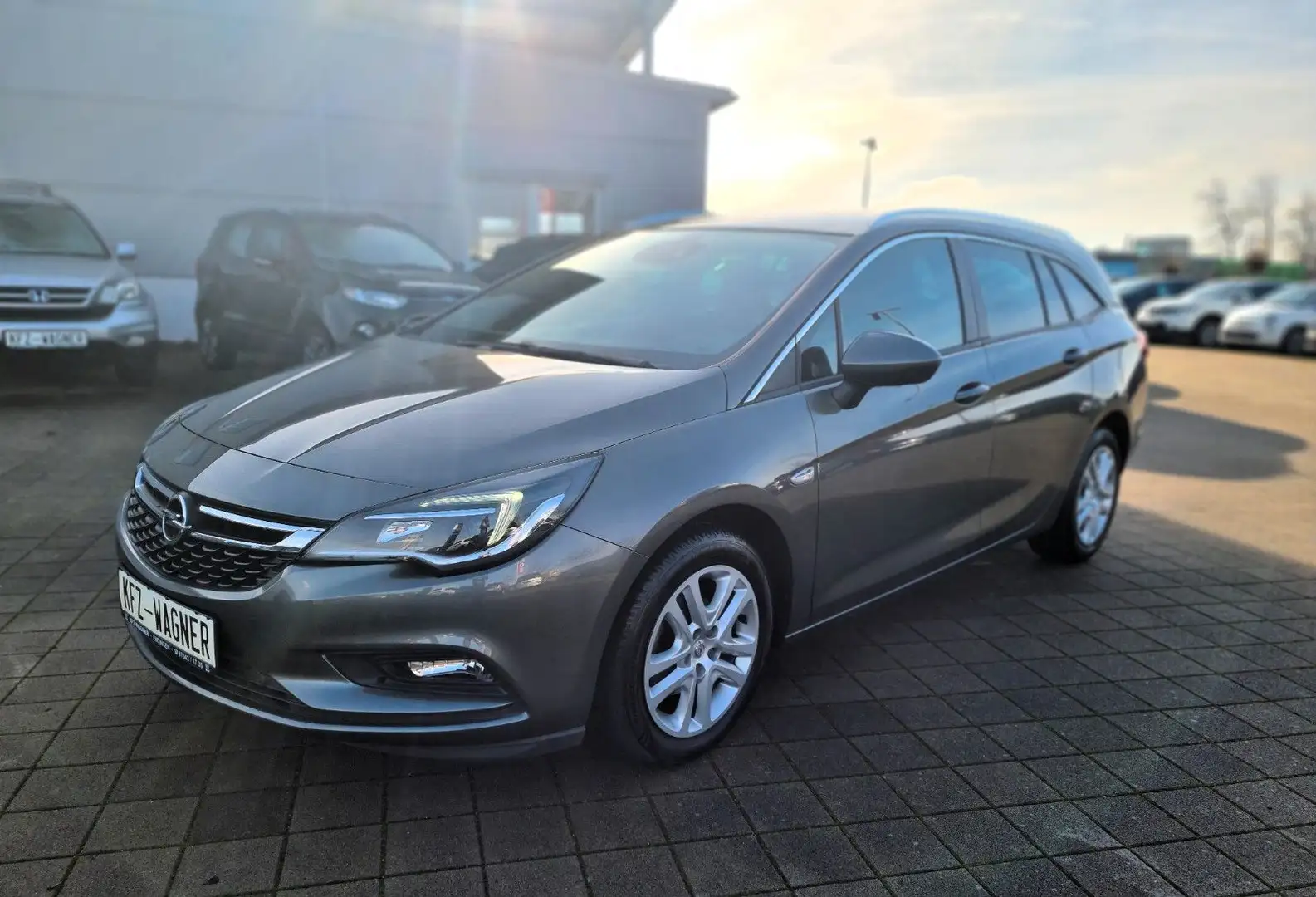 Opel Astra K Sports Tourer Edition Start/Stop Grijs - 1