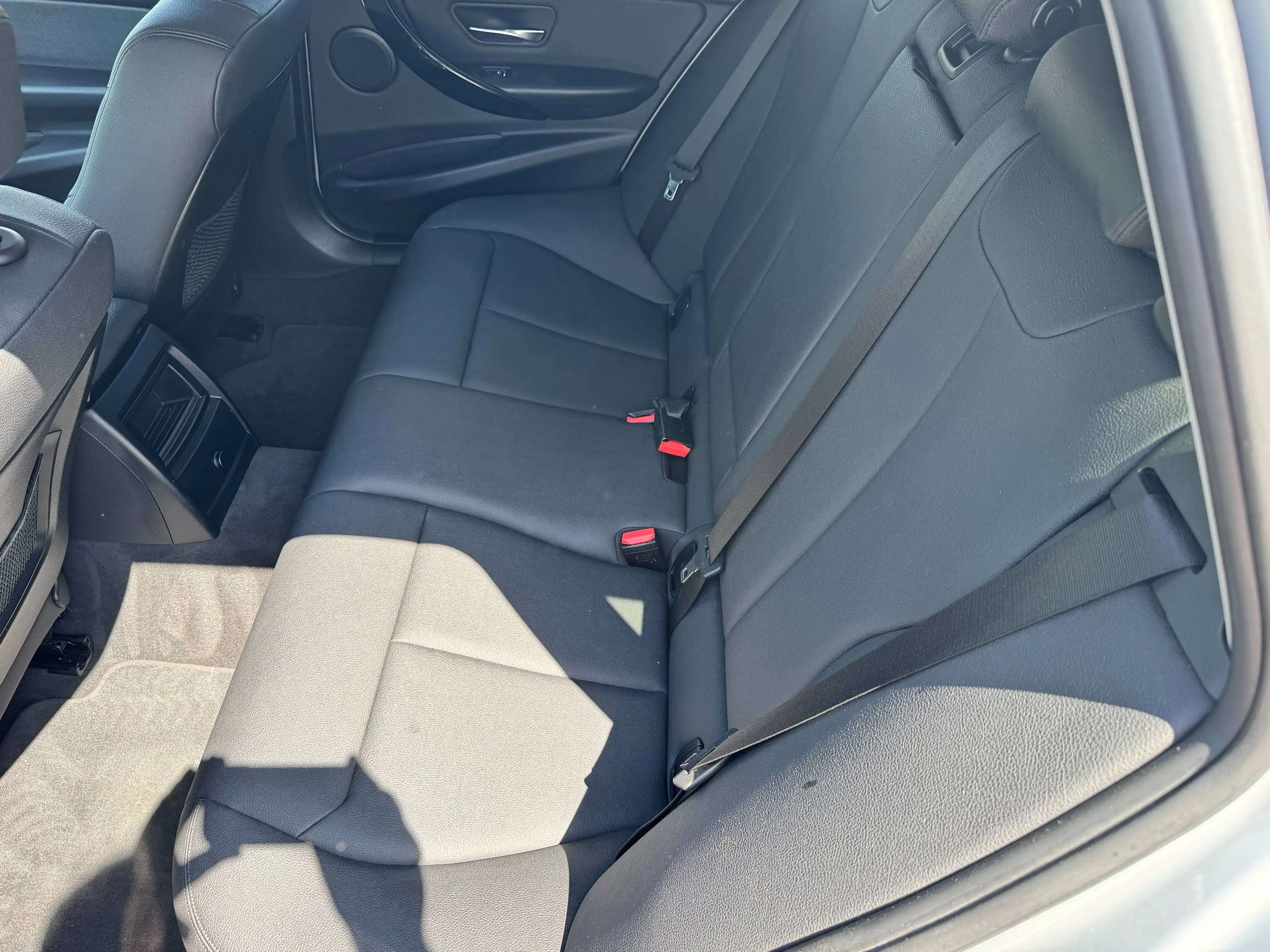 BMW 316 Touring 316 d — photo 14