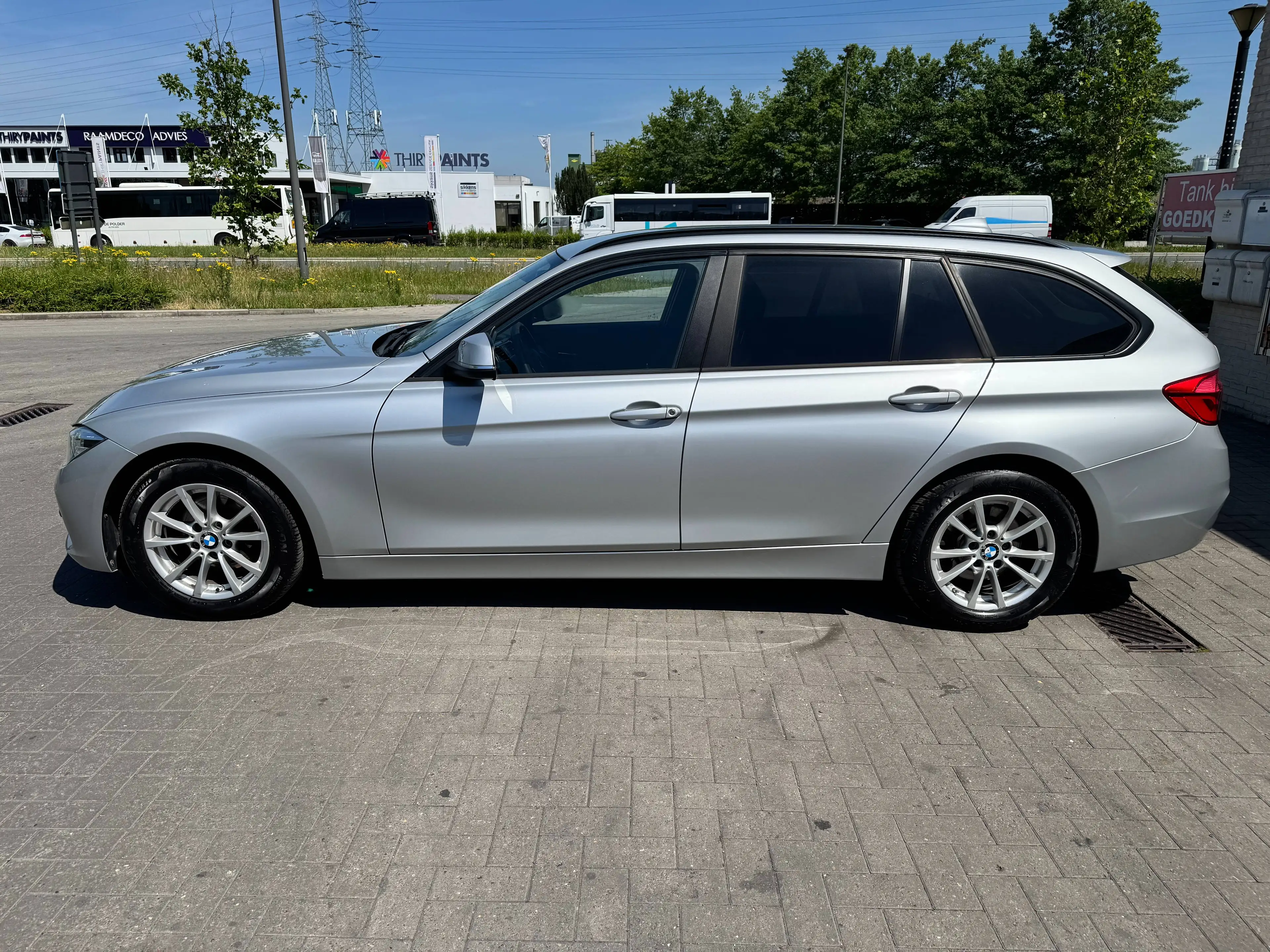 BMW 316 Touring 316 d — photo 5