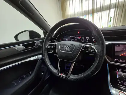 Annonce voiture d'occasion Audi RS7 - CARADIZE