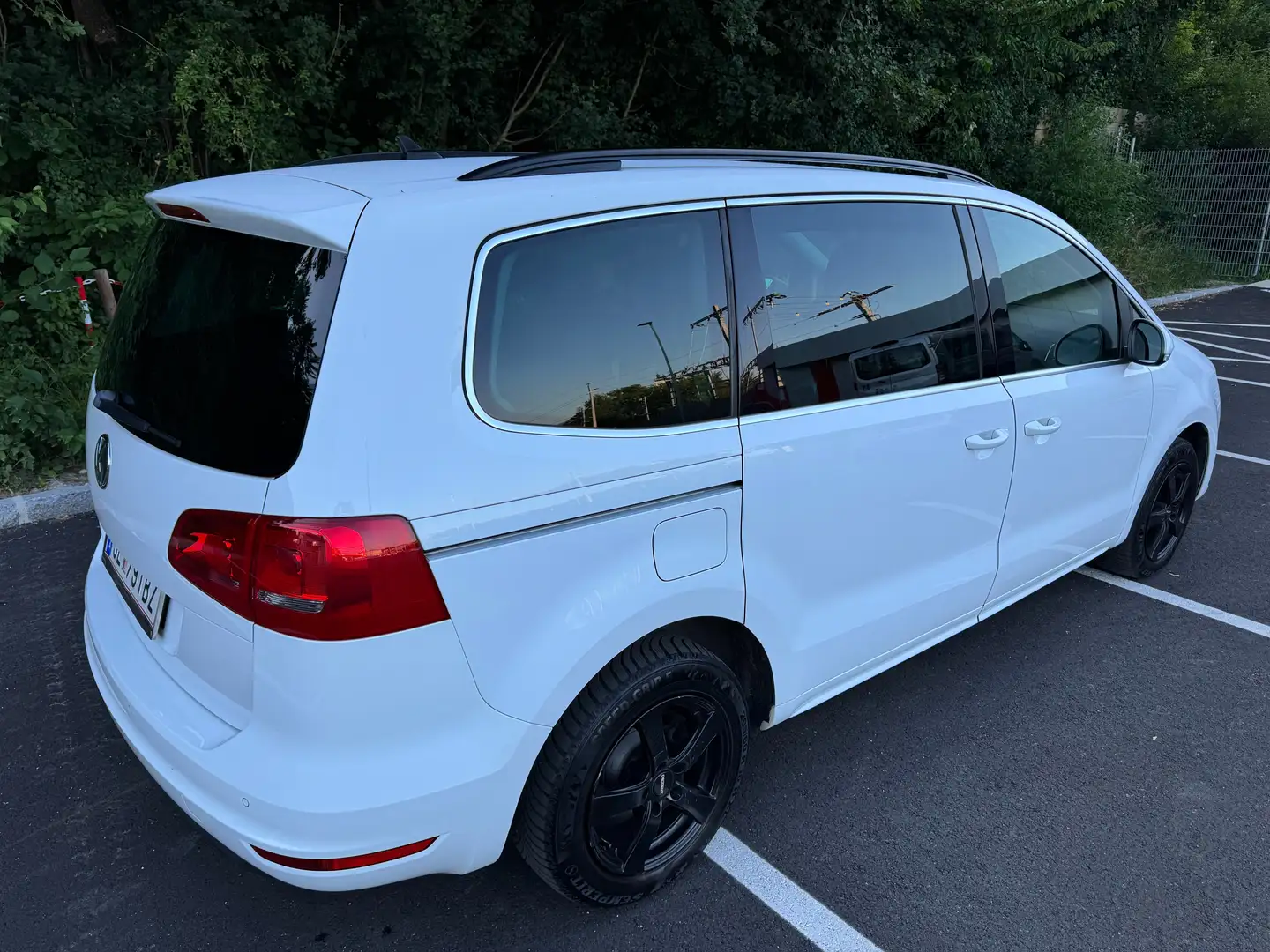 Volkswagen Sharan Sharan Karat BMT 2,0 TDI Karat Weiß - 2