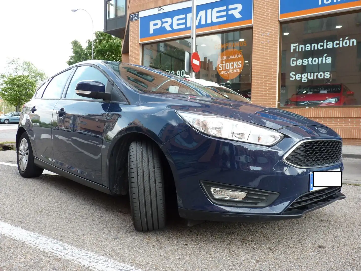 Ford Focus 1.5TDCi Trend+ 120 Azul - 2