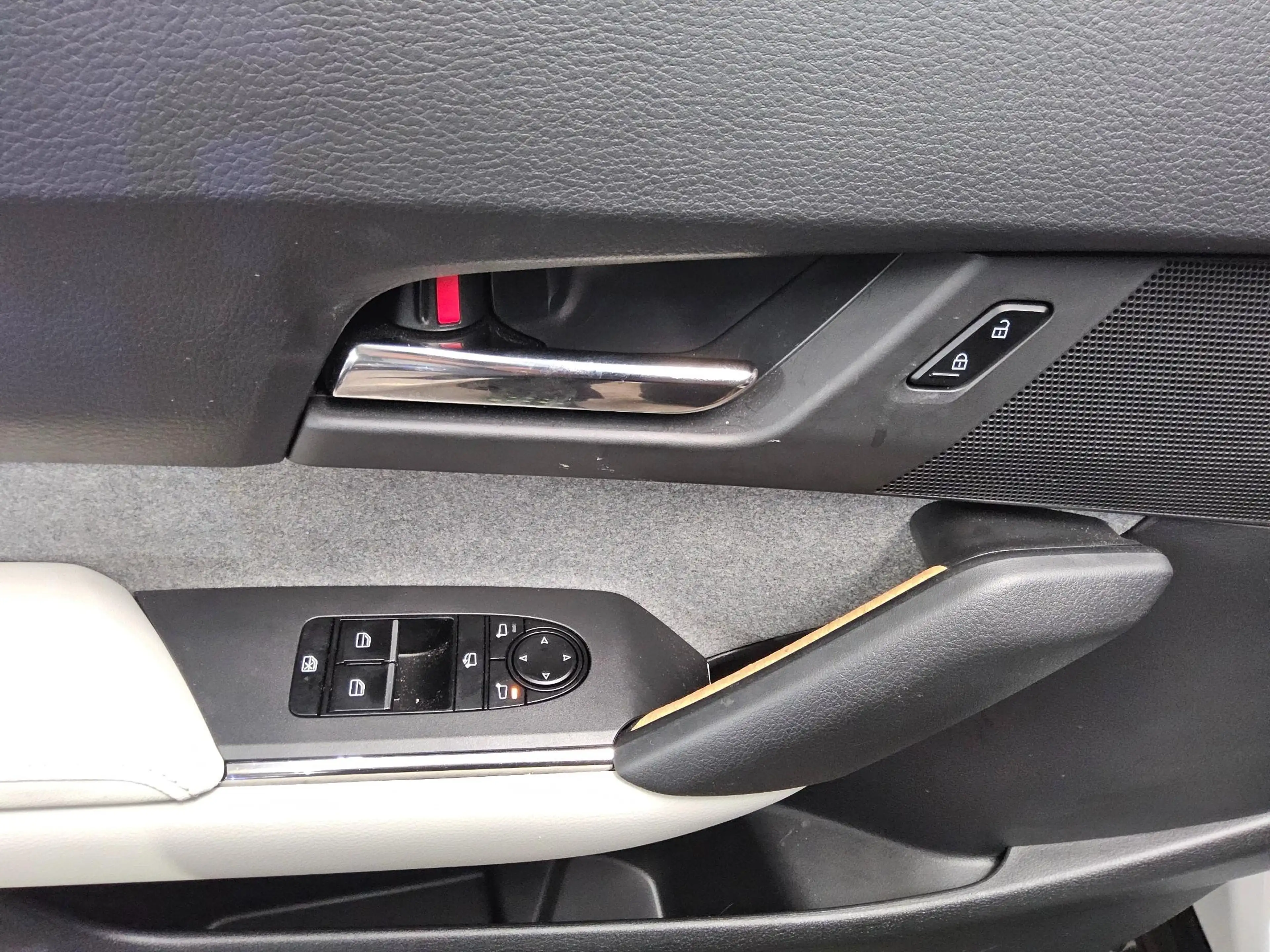 Mazda MX-30 e-Skyactiv Advanage Navi LED HuD RFK Spur — photo 10