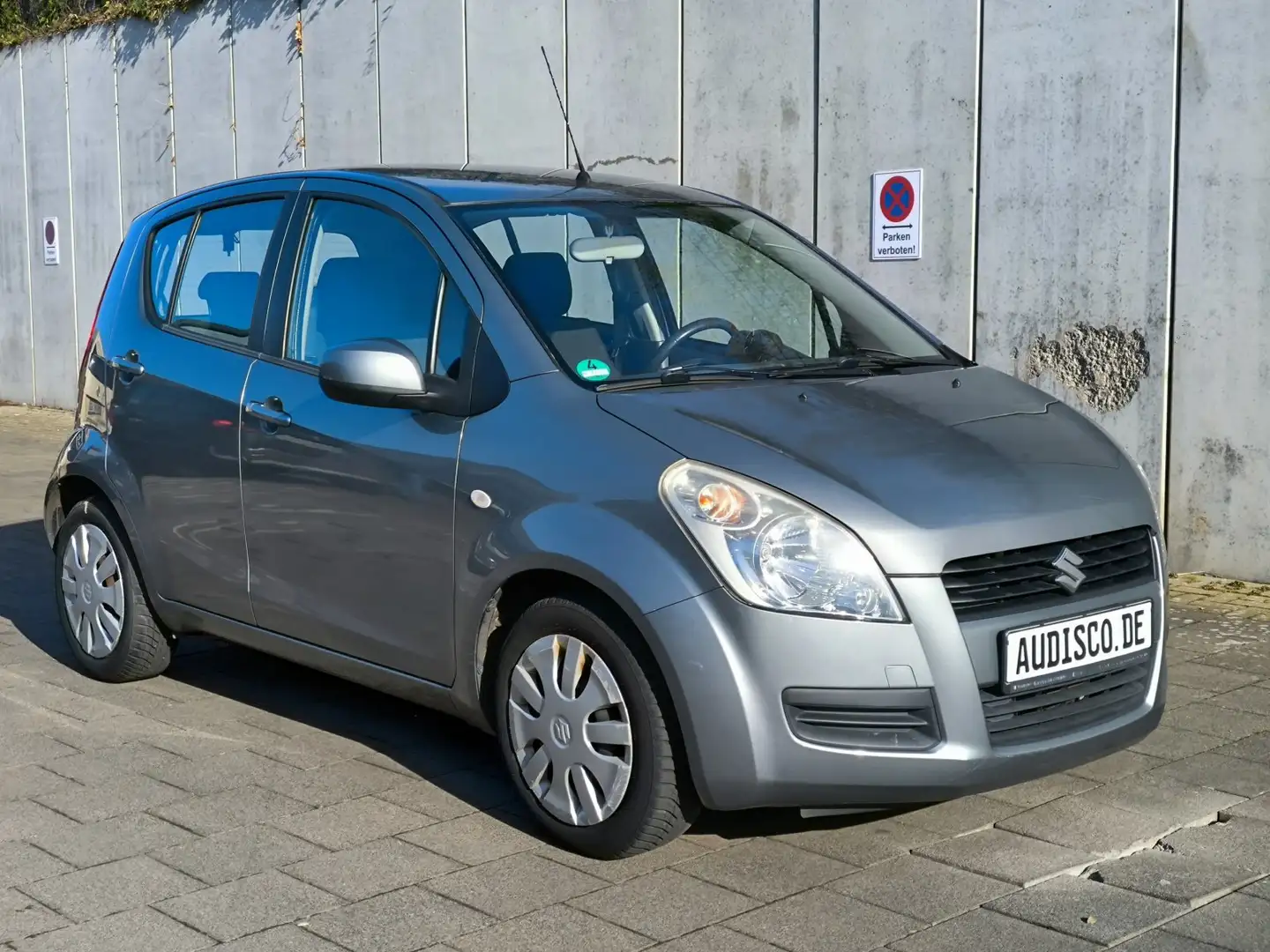 Suzuki Splash 1.2 Club 94PS Klima Sitzheizung Tüv11/26 Grau - 1