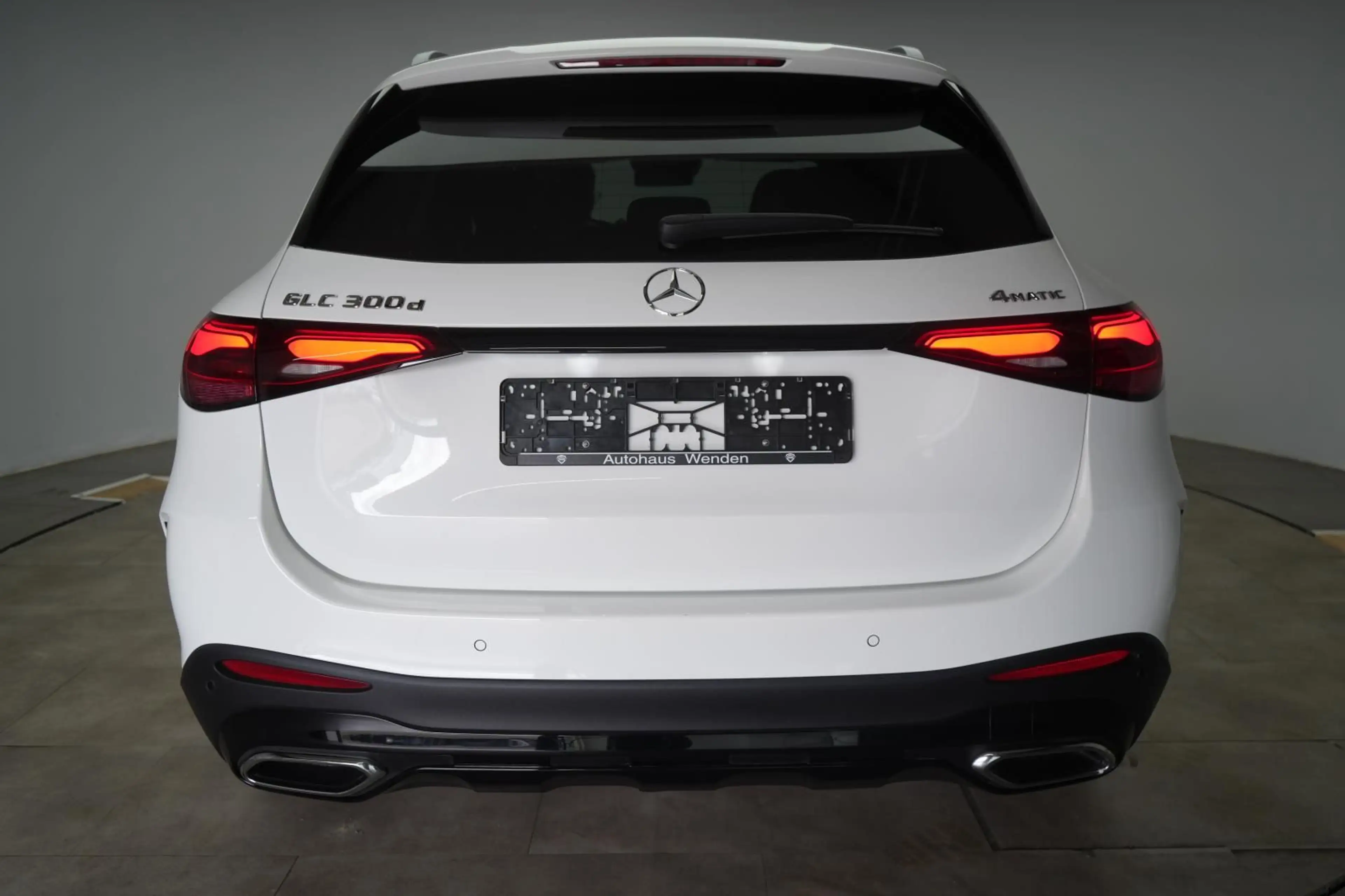 Mercedes-Benz GLC 300 d 4Matic Edition AMG Distronic/Kamera/Bu — photo 6