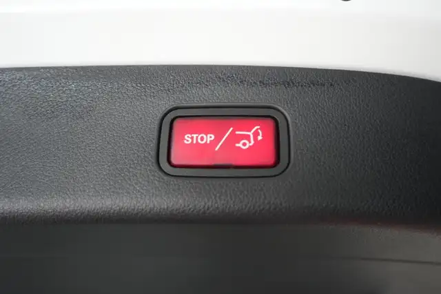 Mercedes-Benz GLC view 8