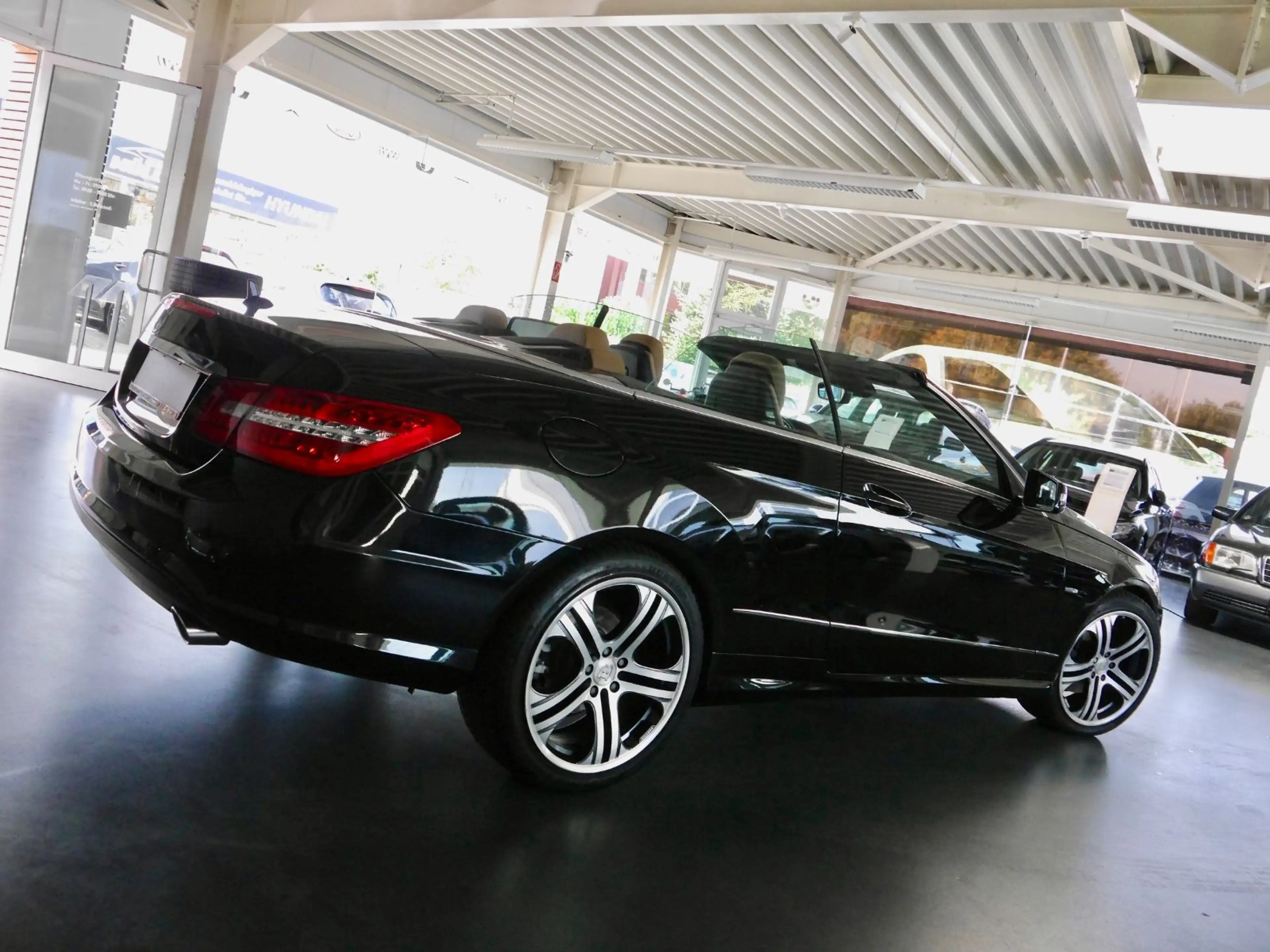 Mercedes-Benz E 350 Cabrio AMG*Leder*Navi*Brabus*2.Hand — photo 5