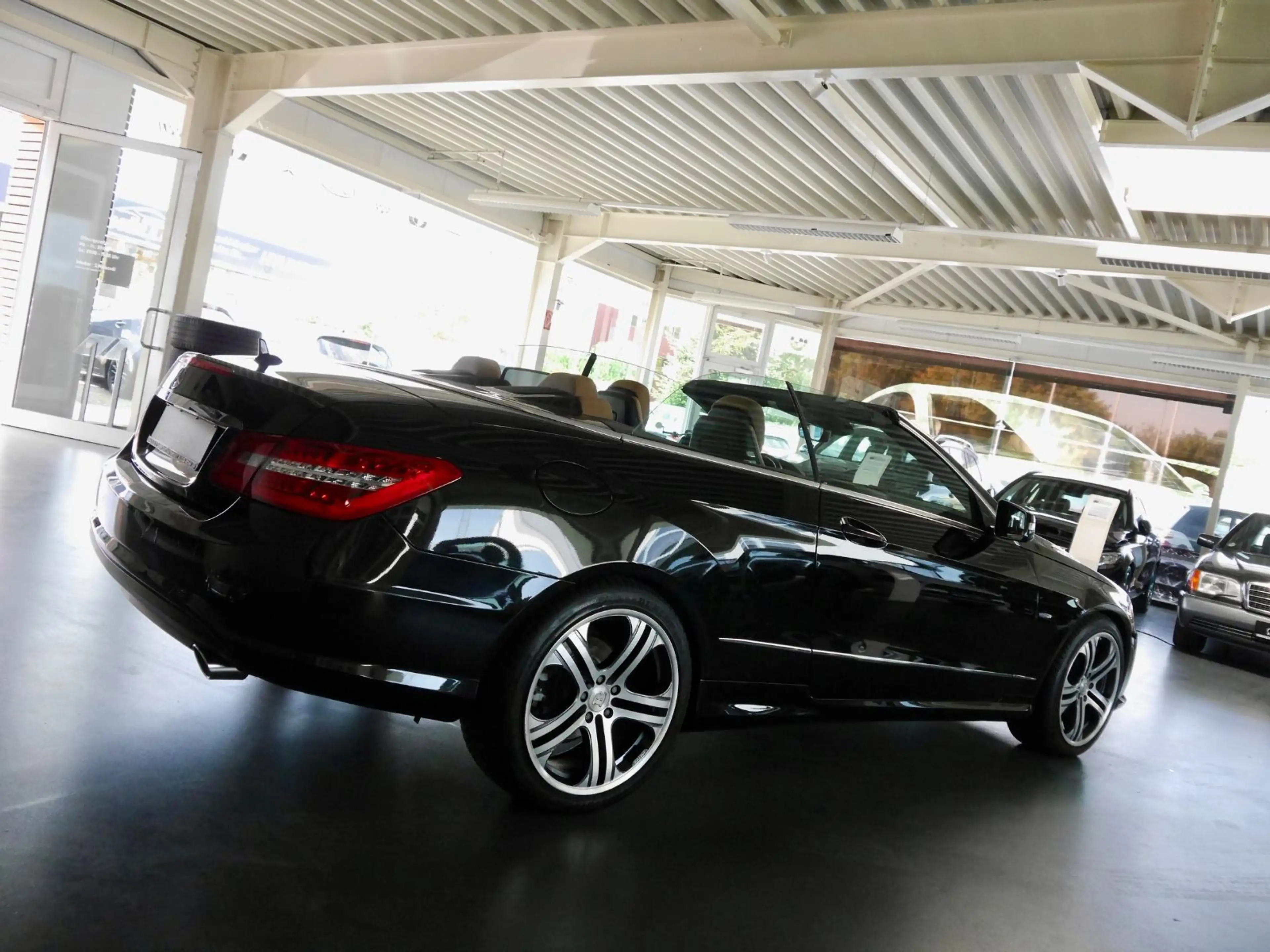 Mercedes-Benz E 350 Cabrio AMG*Leder*Navi*Brabus*2.Hand — photo 7