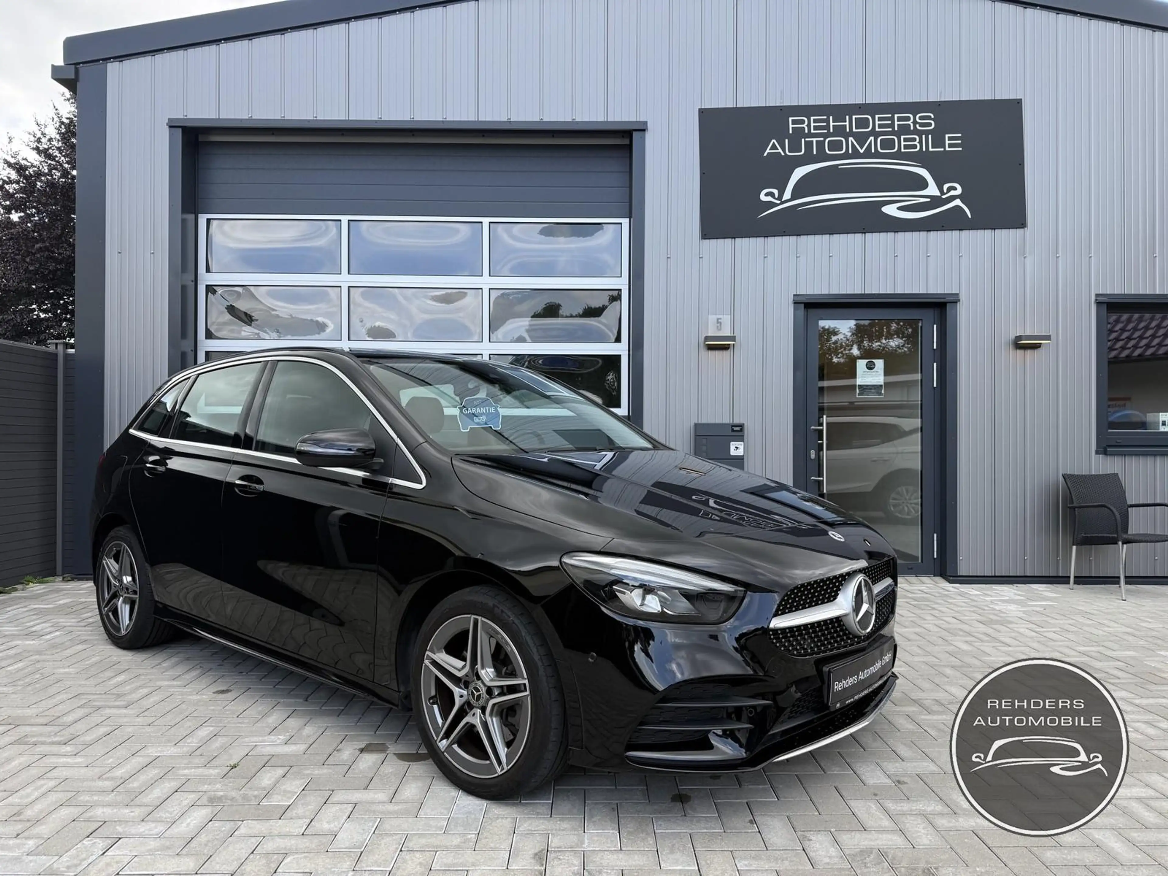 Mercedes-Benz B 250 e Pano SHZ Navi LED AMG 1.Hand Scheckheft