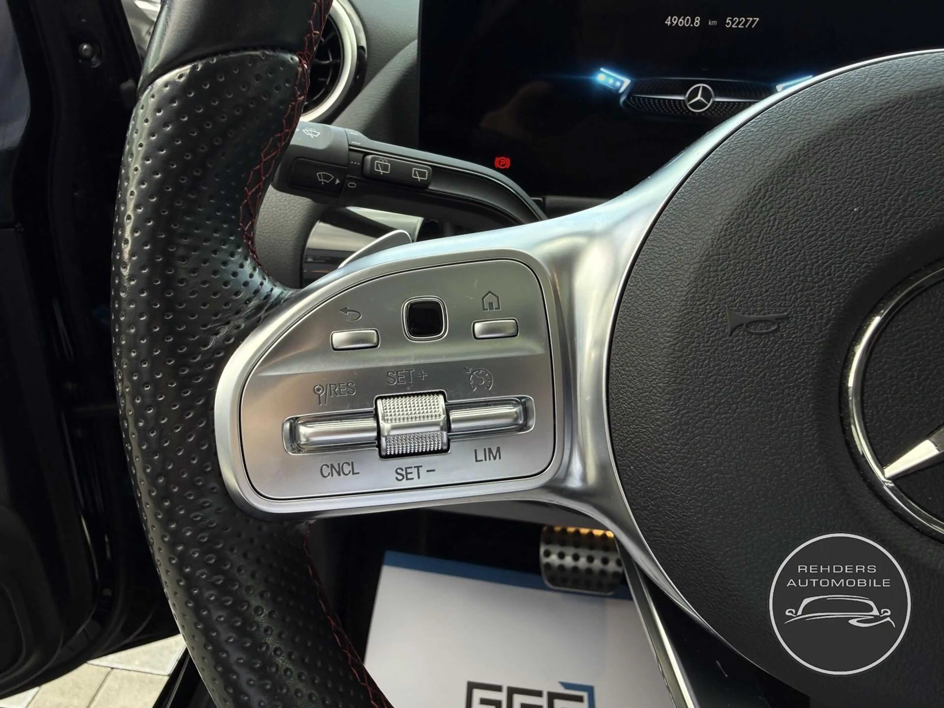 Mercedes-Benz B 250 e Pano SHZ Navi LED AMG 1.Hand Scheckheft — photo 15
