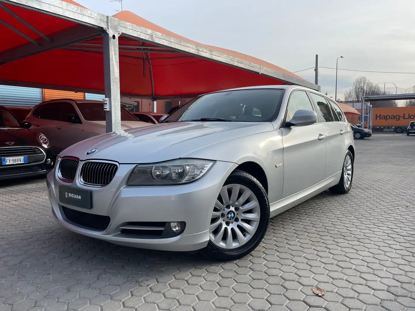 BMW 320 320d cat xDrive Touring Futura Silber - 1