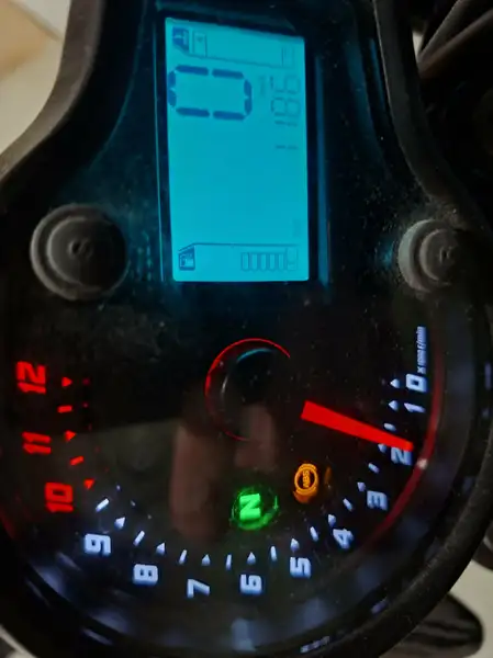 Hyosung GV 300 - foto 2