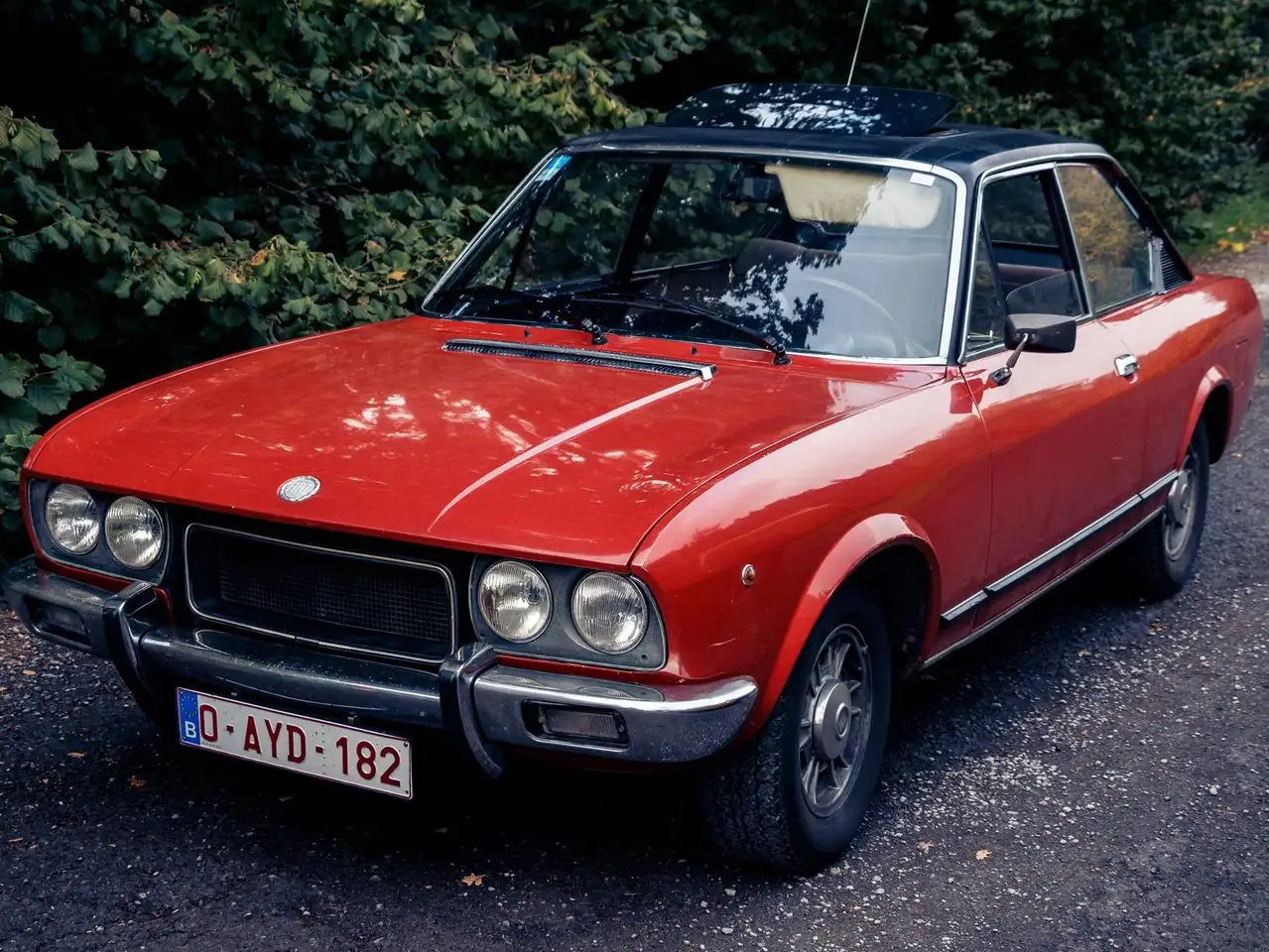 Fiat 124 Coupè CC, foto 4