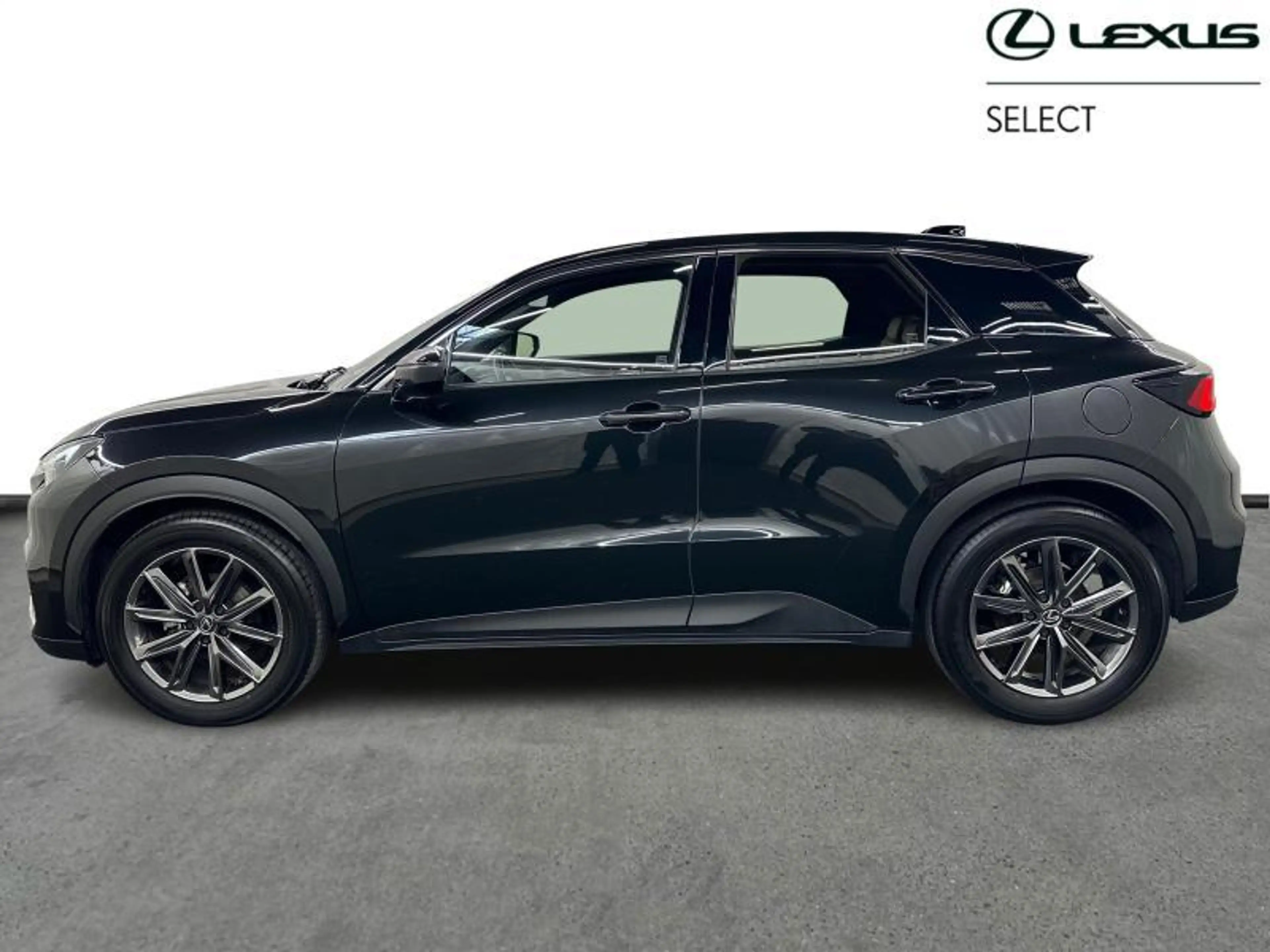 Lexus LBX 136hp HEV Relax — photo 5