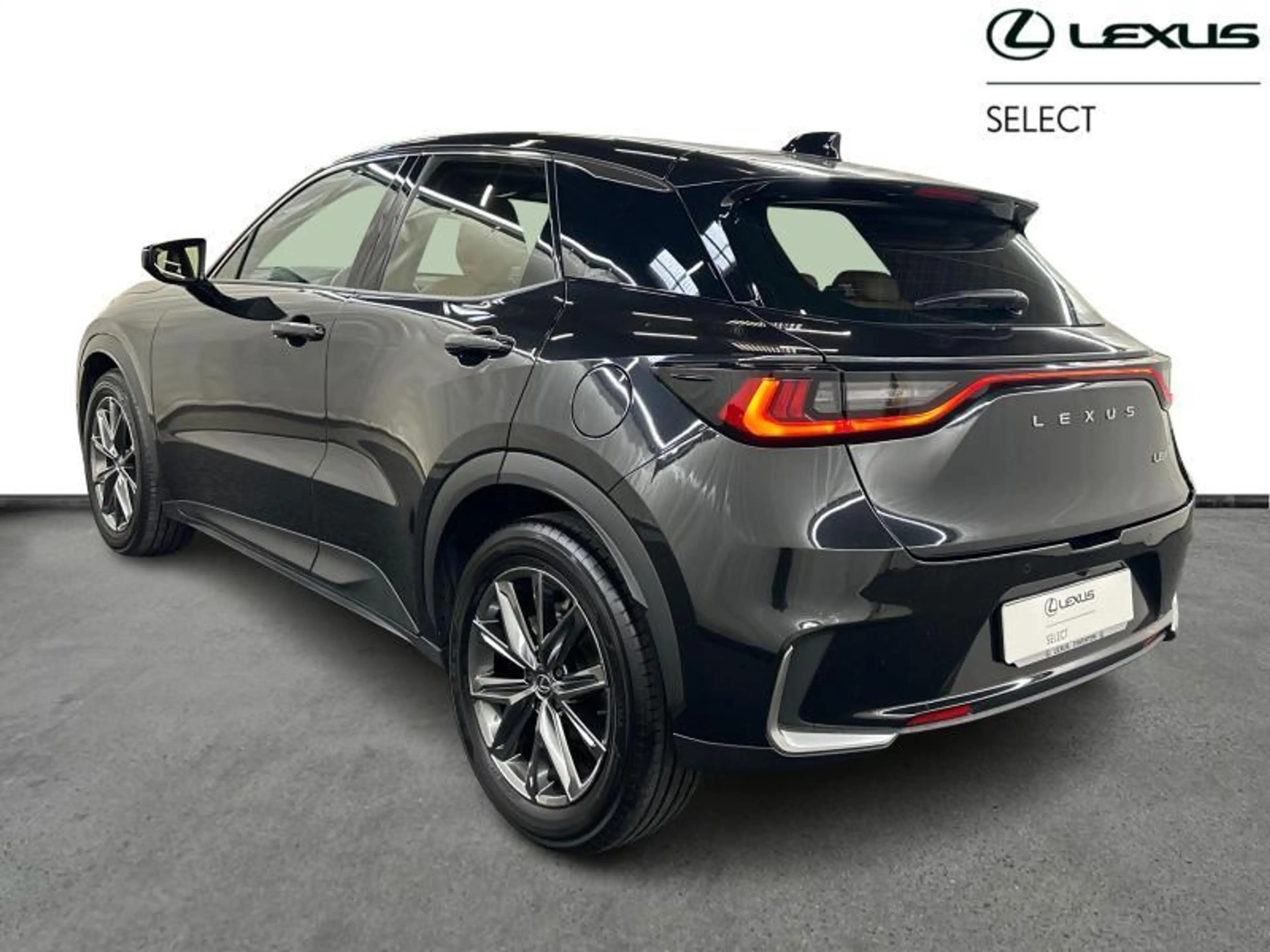 Lexus LBX 136hp HEV Relax — photo 3